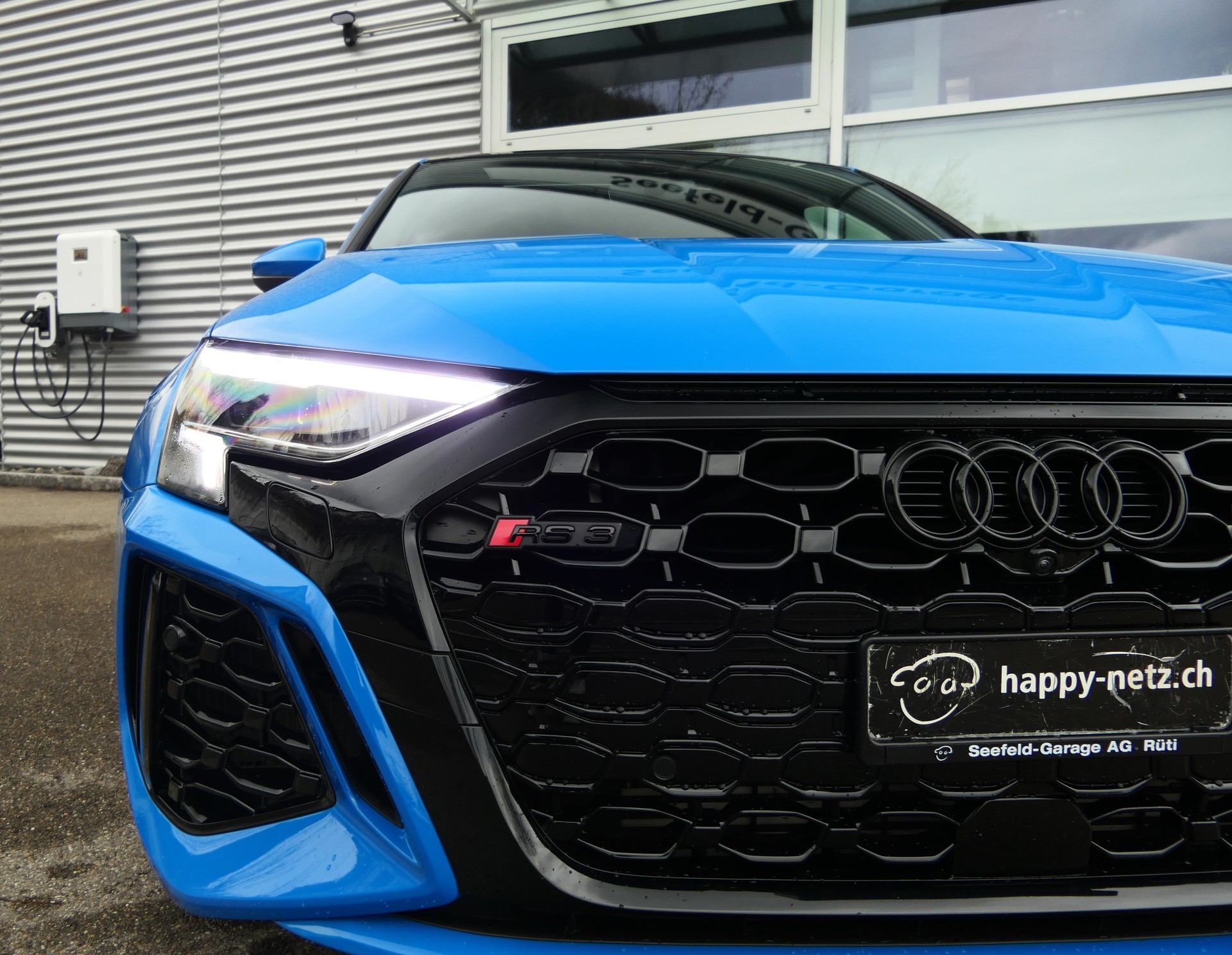 AUDI RS3 Limousine 2.5 TSI quattro S-tronic-image-2