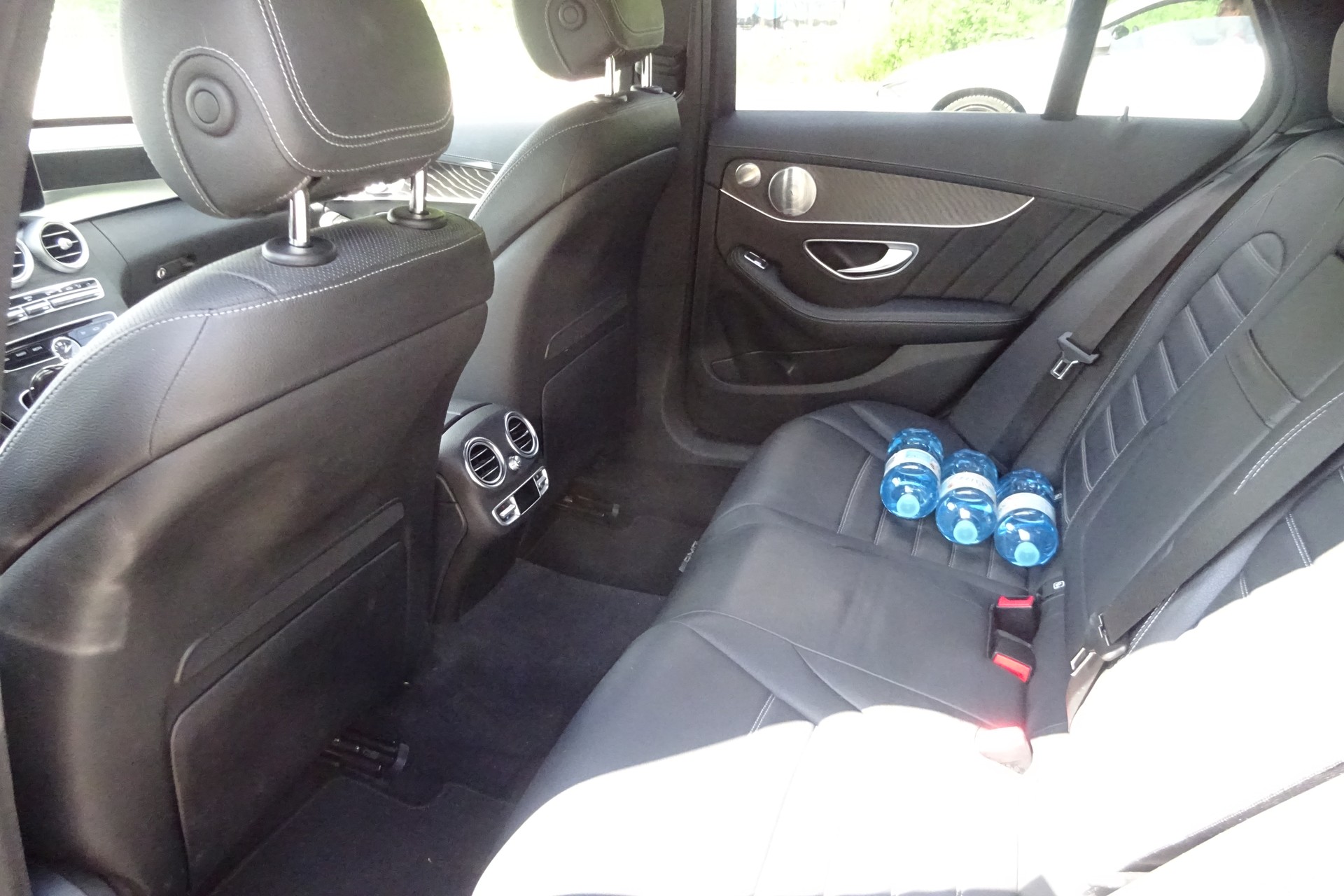 MERCEDES-BENZ C 350 e AMG Line 7G-Tronic-image-11