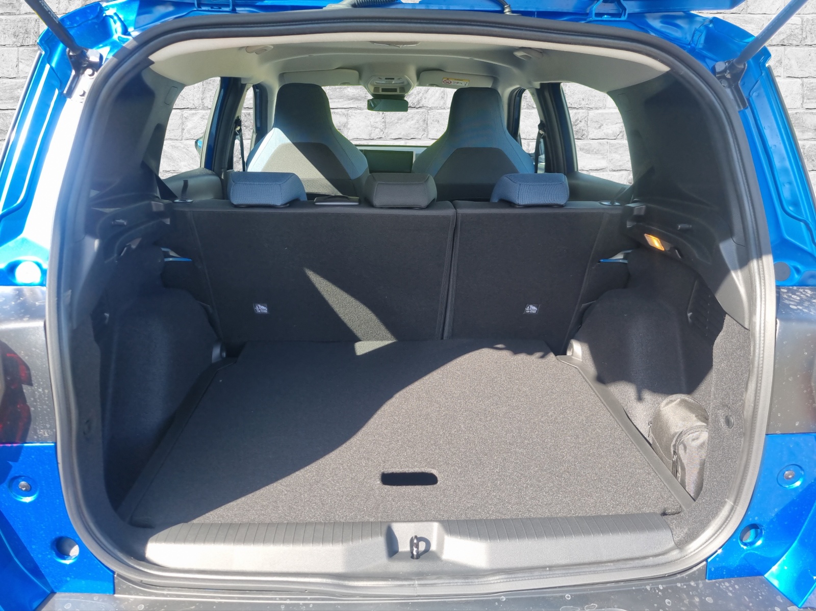OPEL Frontera 1.2 T HEV Edition-image-8