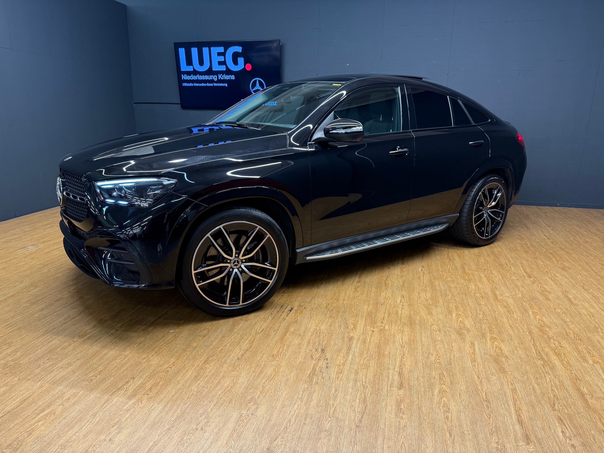 MERCEDES-BENZ GLE 300 d 4M - AMG - Coupé / 360 Grad Kamera / Spiegel-Paket / Memory-Paket-image-1