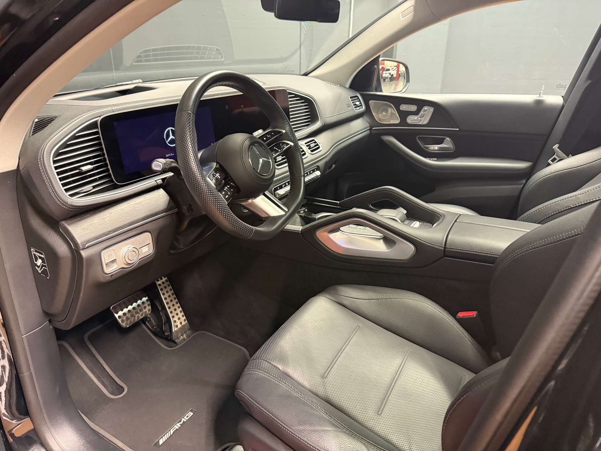 MERCEDES-BENZ GLE 300 d 4M - AMG - Coupé / 360 Grad Kamera / Spiegel-Paket / Memory-Paket-image-14