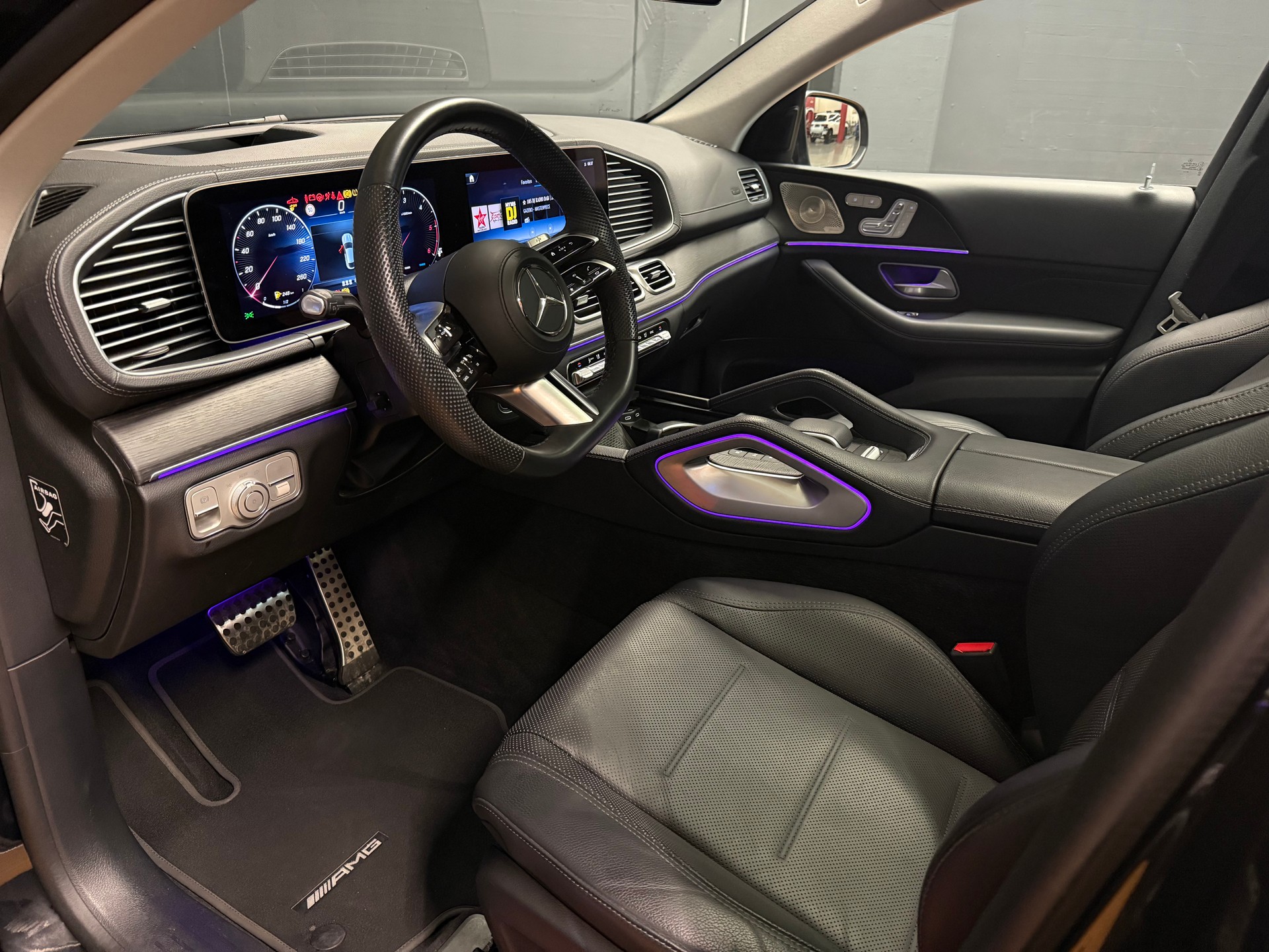MERCEDES-BENZ GLE 300 d 4M - AMG - Coupé / 360 Grad Kamera / Spiegel-Paket / Memory-Paket-image-15