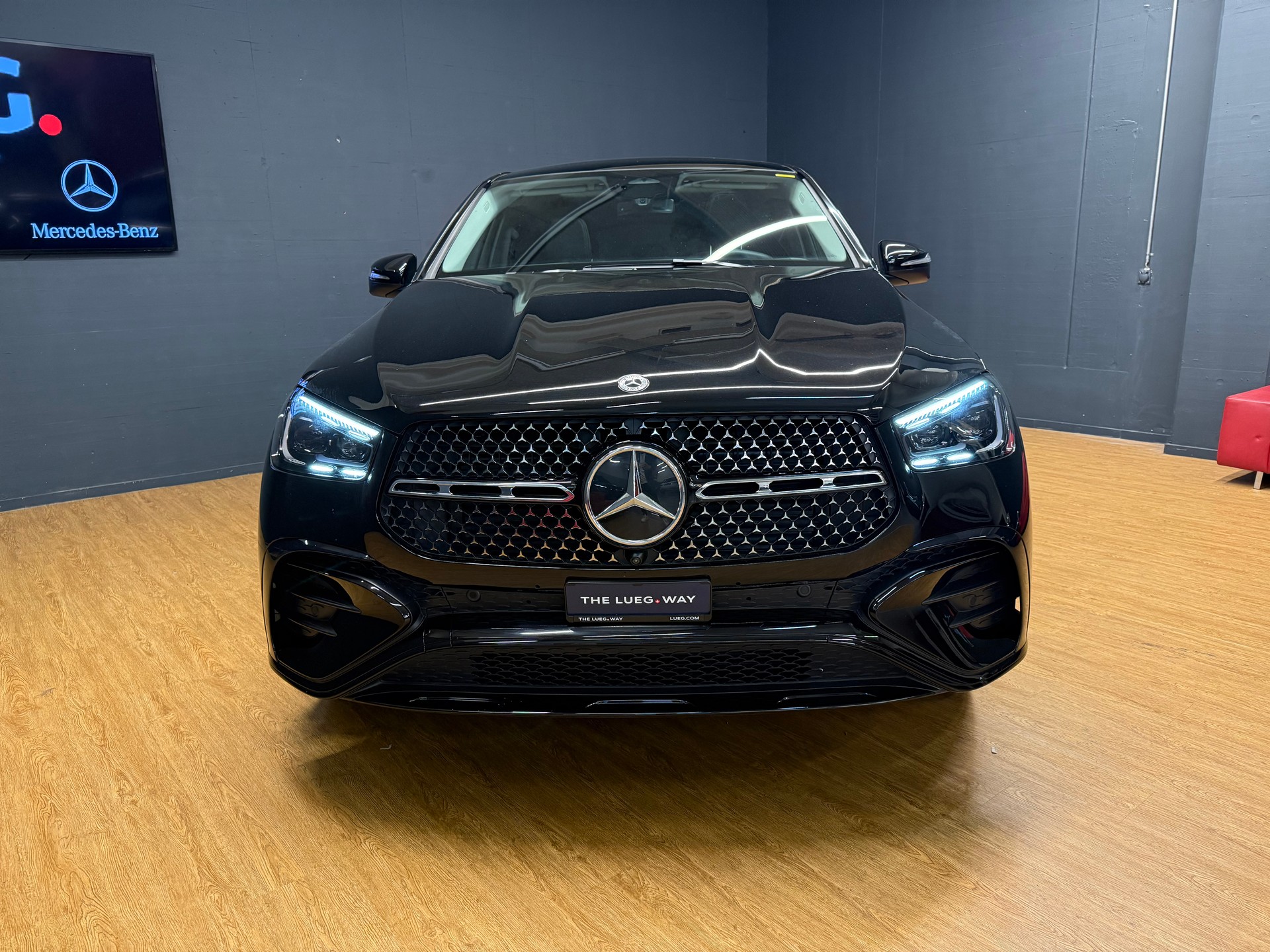 MERCEDES-BENZ GLE 300 d 4M - AMG - Coupé / 360 Grad Kamera / Spiegel-Paket / Memory-Paket-image-4