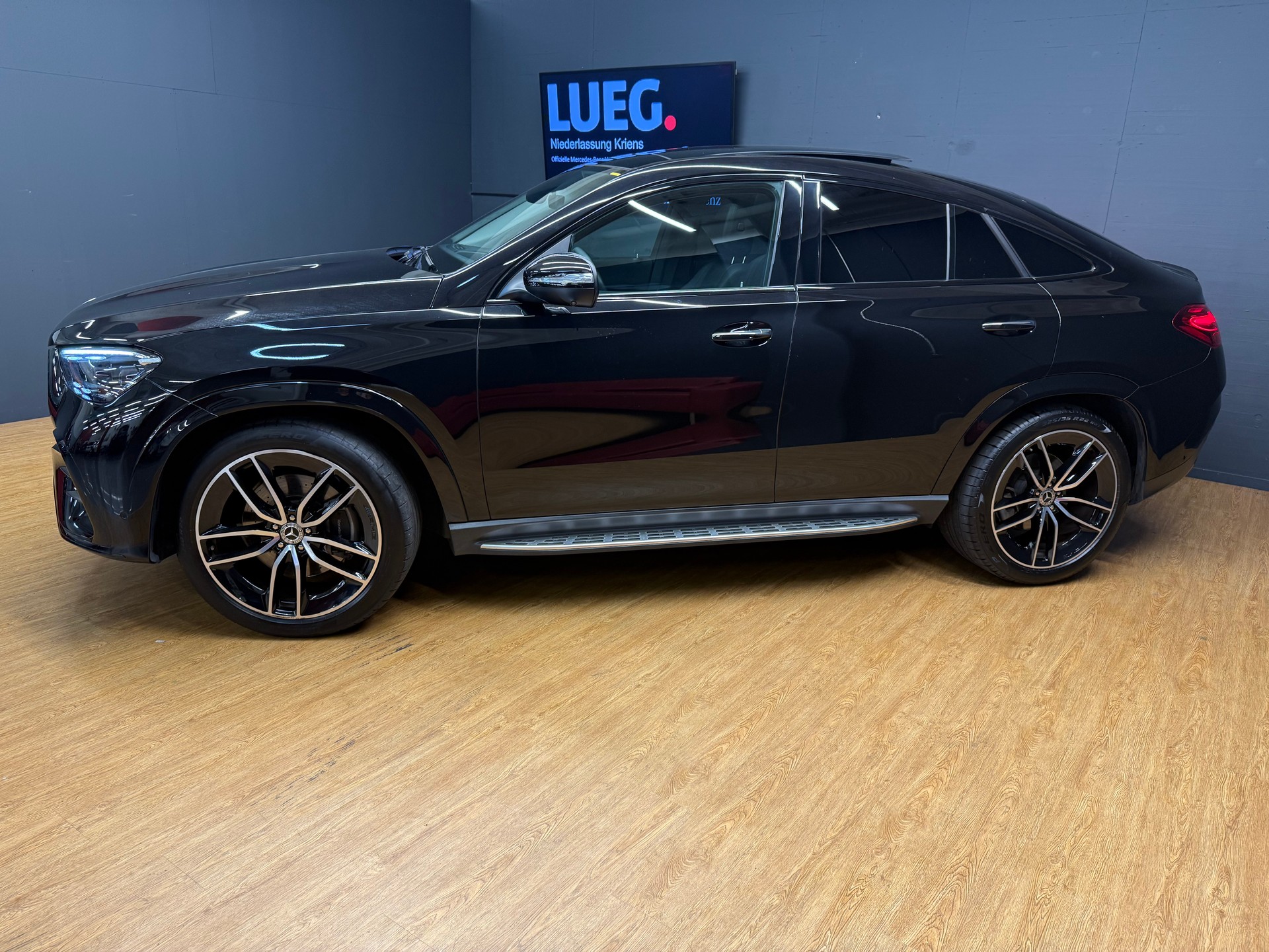 MERCEDES-BENZ GLE 300 d 4M - AMG - Coupé / 360 Grad Kamera / Spiegel-Paket / Memory-Paket-image-2