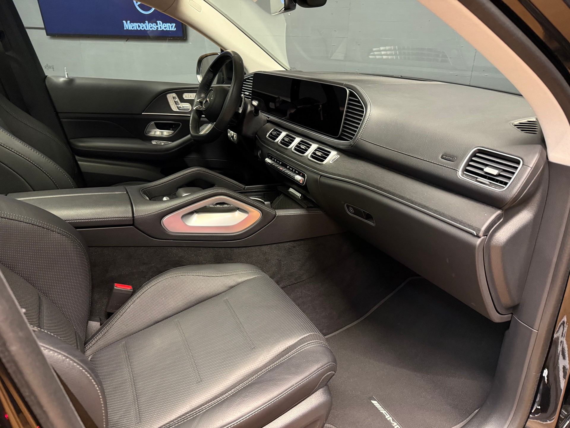 MERCEDES-BENZ GLE 300 d 4M - AMG - Coupé / 360 Grad Kamera / Spiegel-Paket / Memory-Paket-image-13