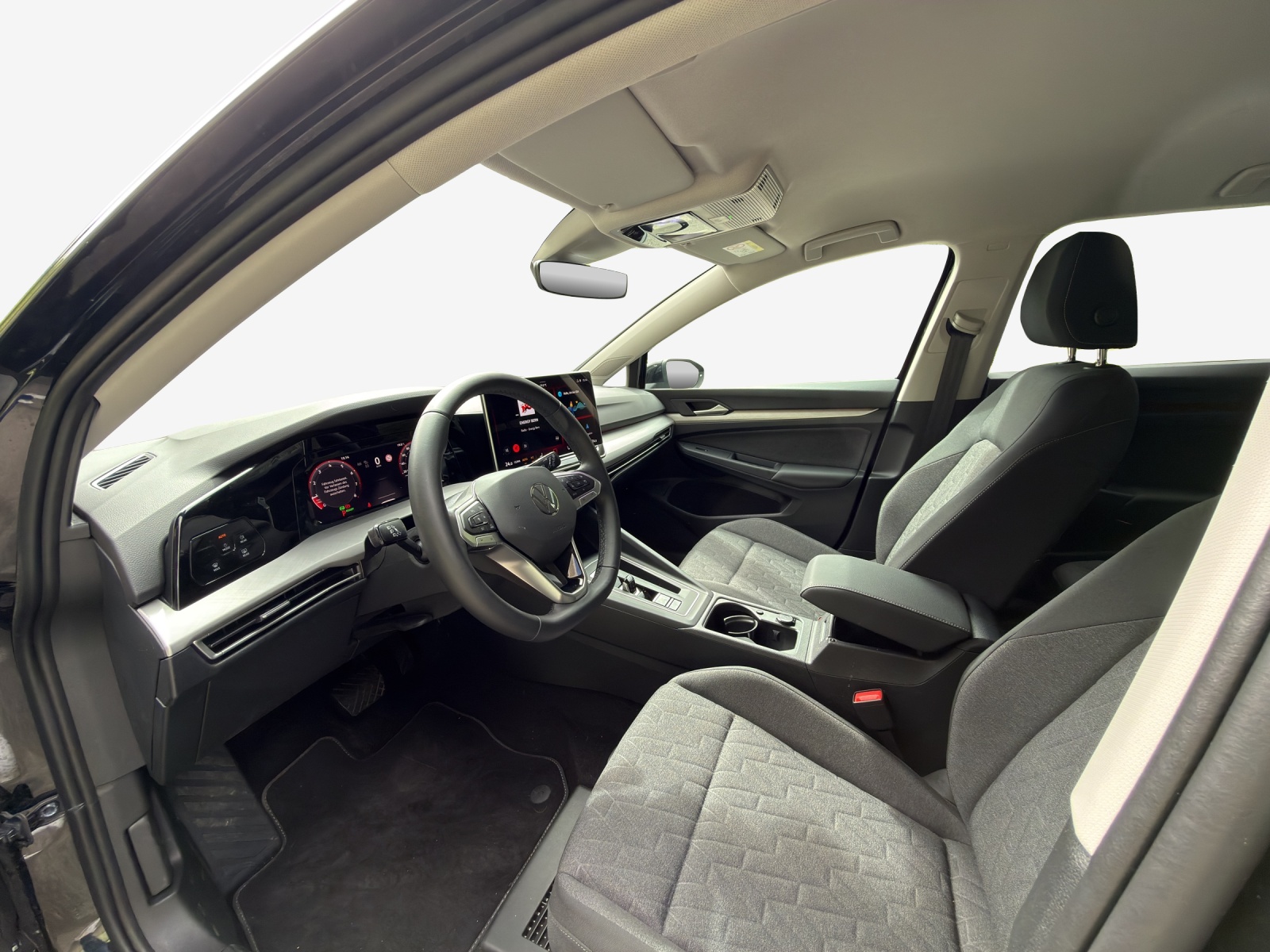 VW Golf 1.5 e TSI mHEV United DSG-image-7