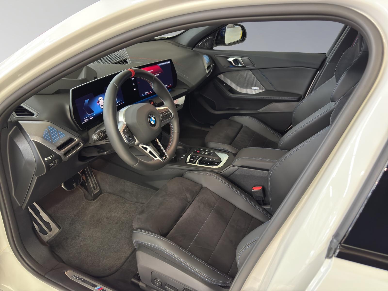 BMW M135i xDrive-image-3