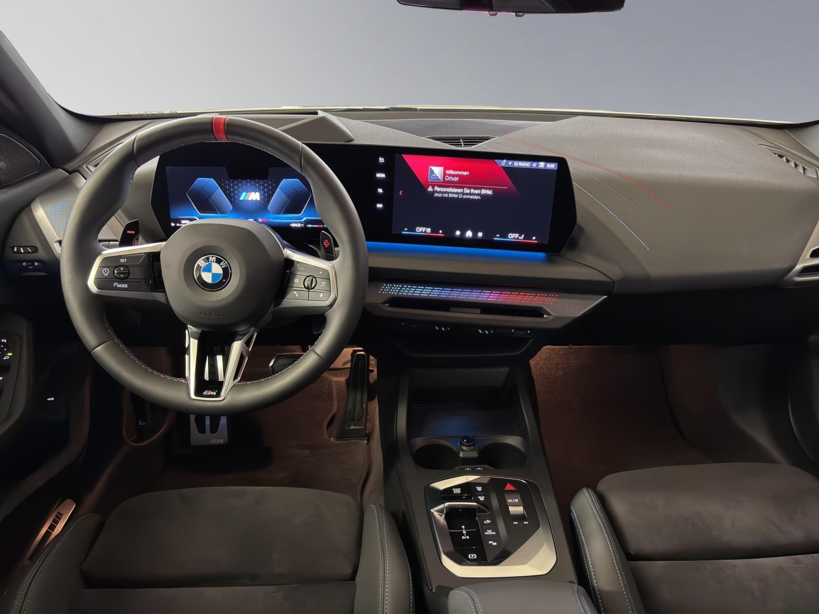 BMW M135i xDrive-image-7