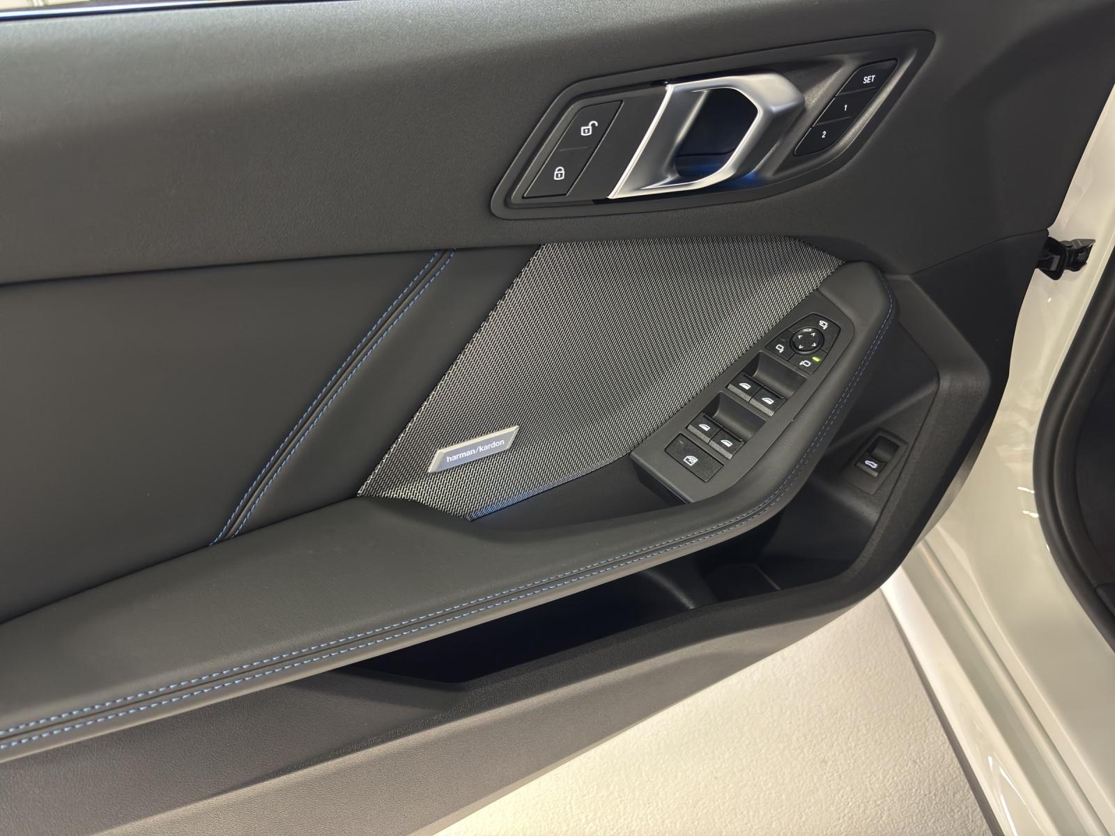 BMW M135i xDrive-image-5