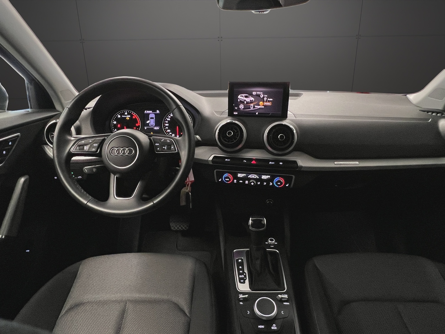 AUDI Q2 35 TDI S line quattro S-tronic-image-8