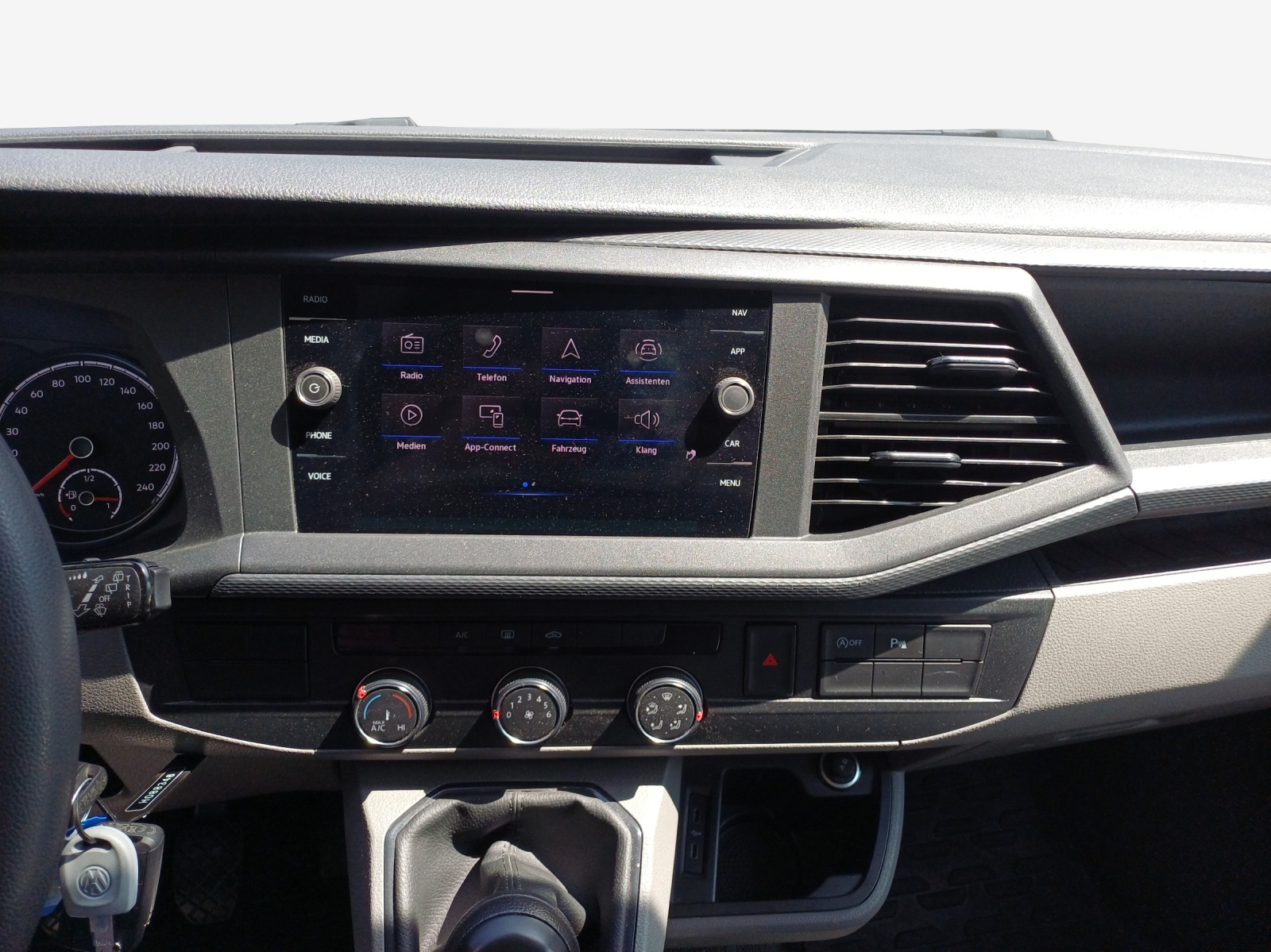 VW T6.1-image-10