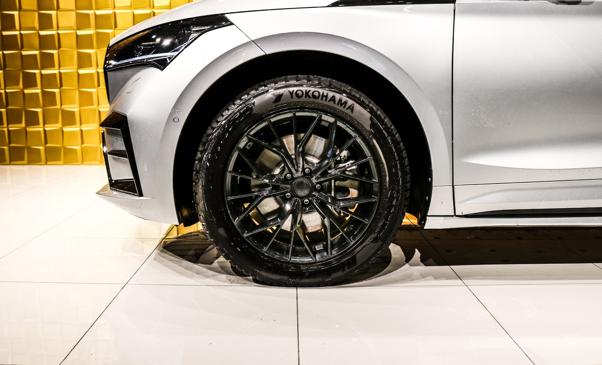 SKODA ENYAQ Coupé RS iV 80 4x4 (AHK)-image-9