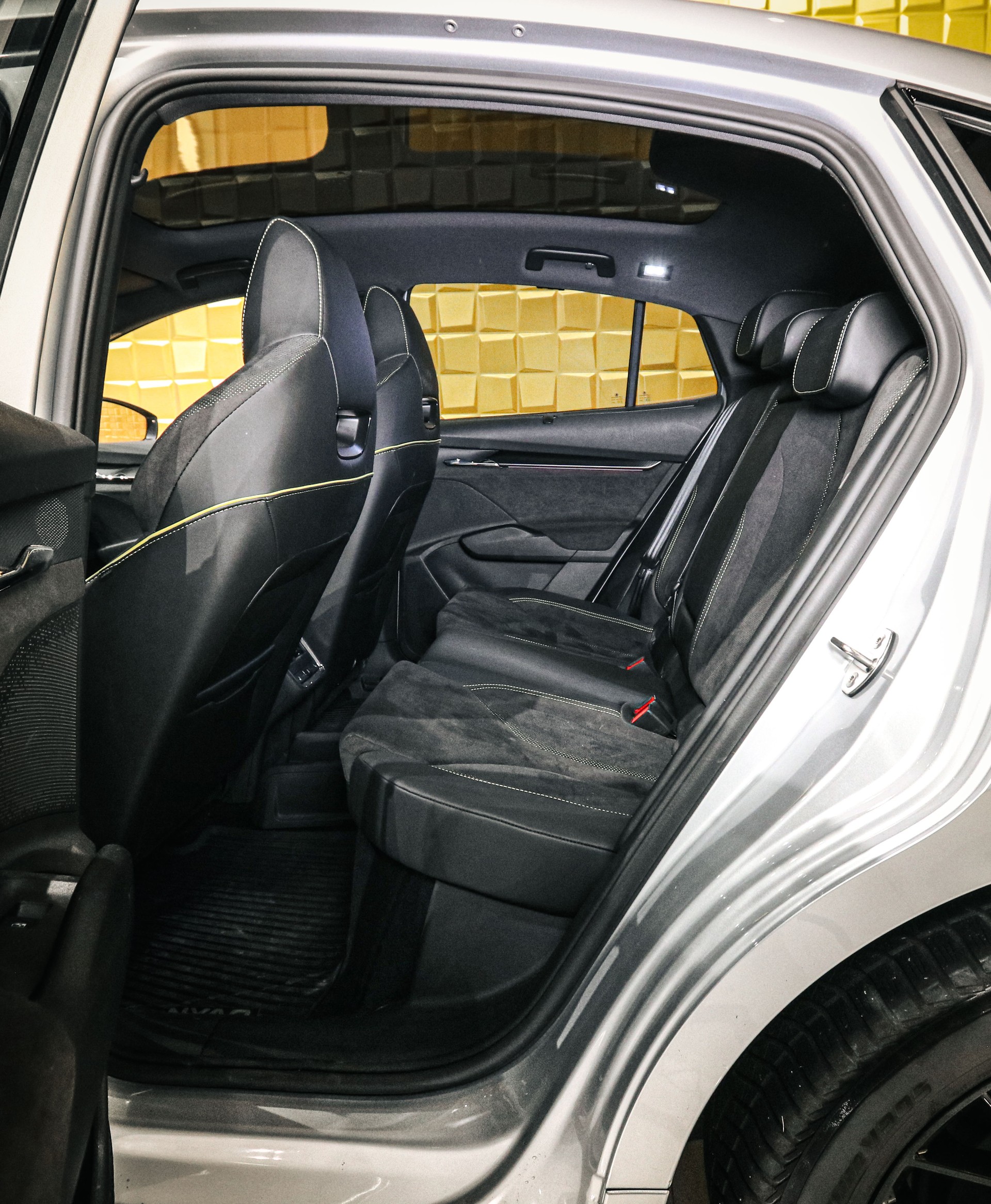SKODA ENYAQ Coupé RS iV 80 4x4 (AHK)-image-13