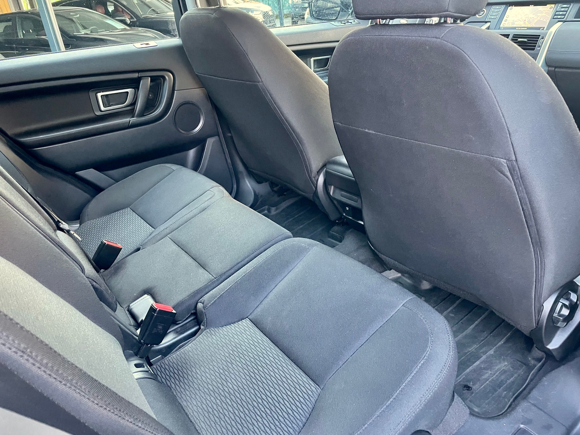 LAND ROVER Discovery Sport 2.0 Si4 SE AT9-image-10
