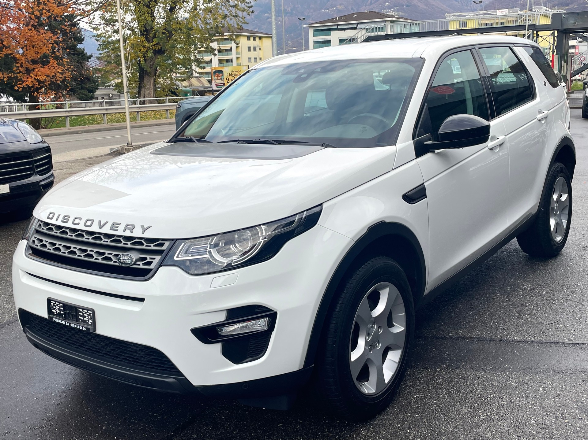LAND ROVER Discovery Sport 2.0 Si4 SE AT9-image-1