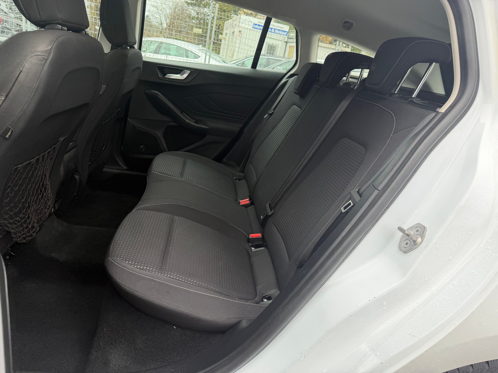 FORD Focus 1.5 TDCi Business * Gr. Navi * Klima-auto * Tempomat * PDC V+H * Ab MFK 02.2025-image-2