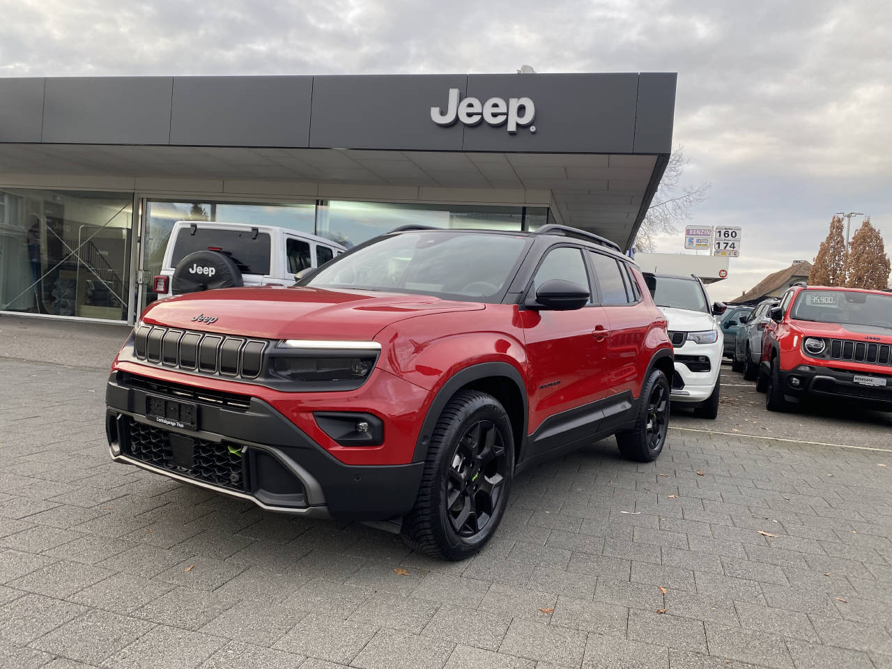 JEEP Avenger 1.2 MHEV Overland 4xe-image-0