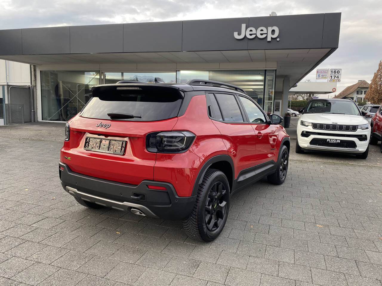 JEEP Avenger 1.2 MHEV Overland 4xe-image-4