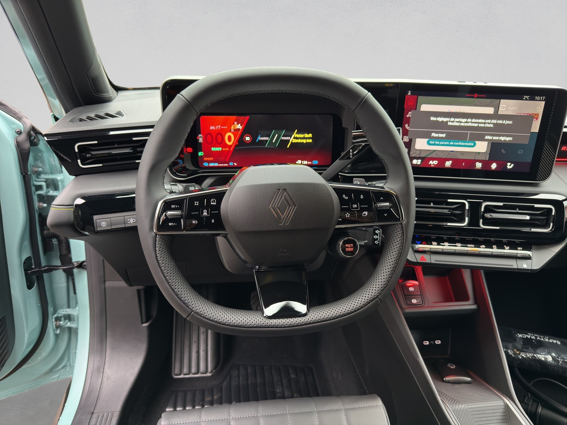 RENAULT R4 E-Tech Comfort Range 52 kWh Iconic-image-9