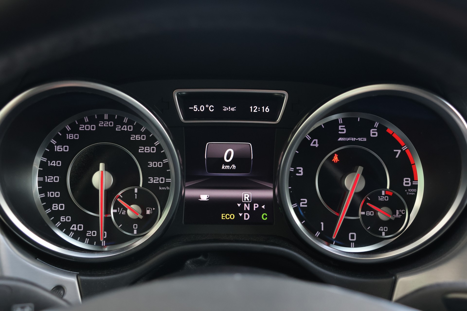 MERCEDES-BENZ ML 63 AMG Executive 4Matic Speedshift-image-24