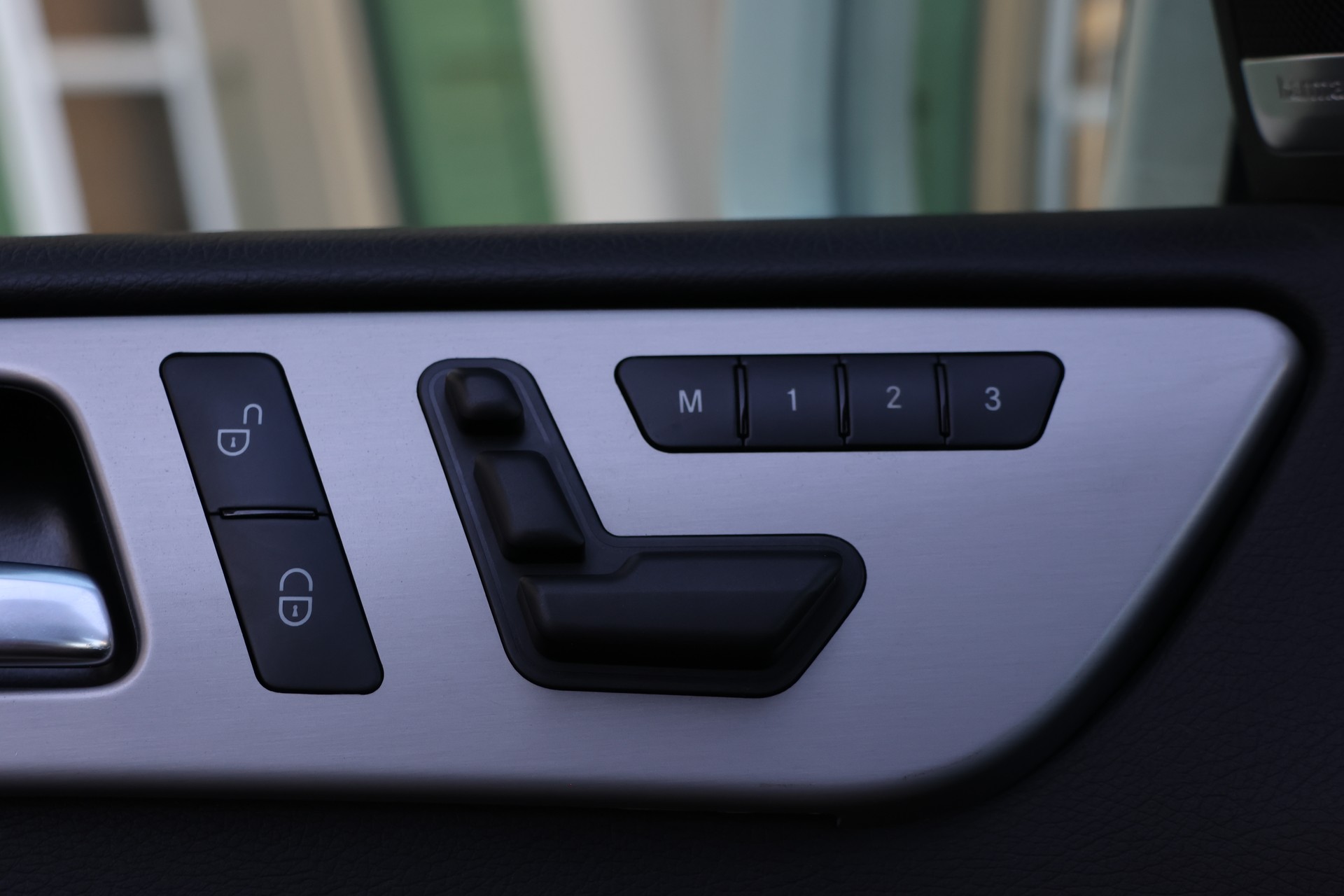 MERCEDES-BENZ ML 63 AMG Executive 4Matic Speedshift (CH)-image-26
