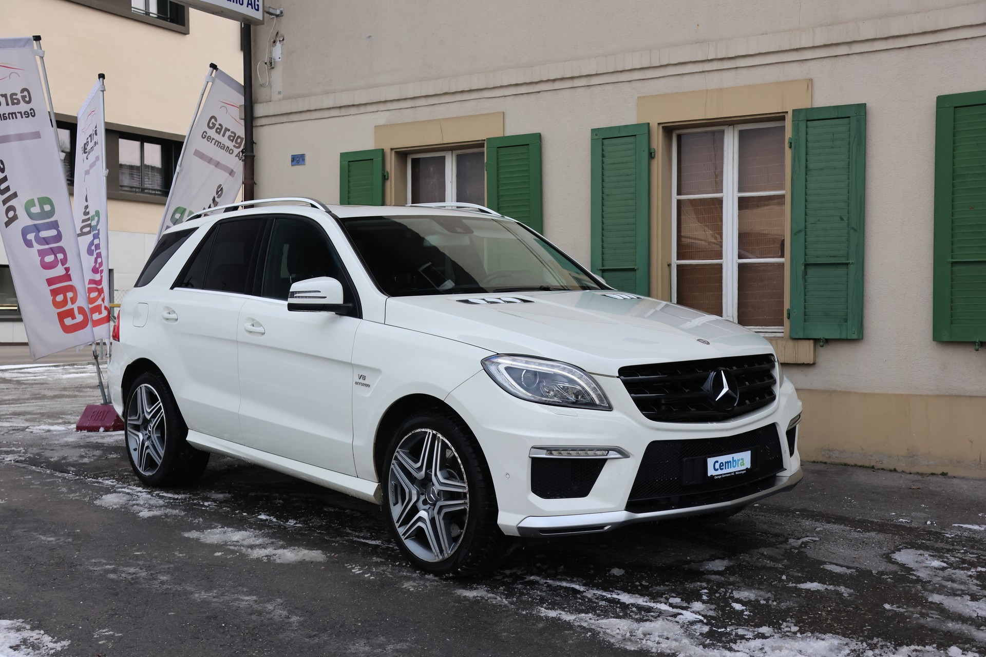 MERCEDES-BENZ ML 63 AMG Executive 4Matic Speedshift-showroom-element-2