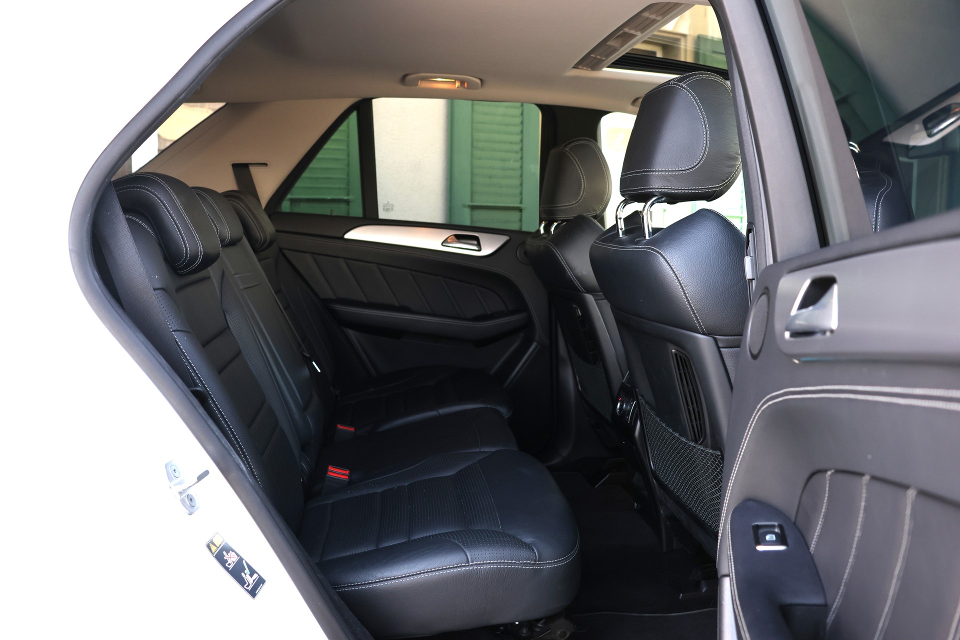 MERCEDES-BENZ ML 63 AMG Executive 4Matic Speedshift (CH)-image-11