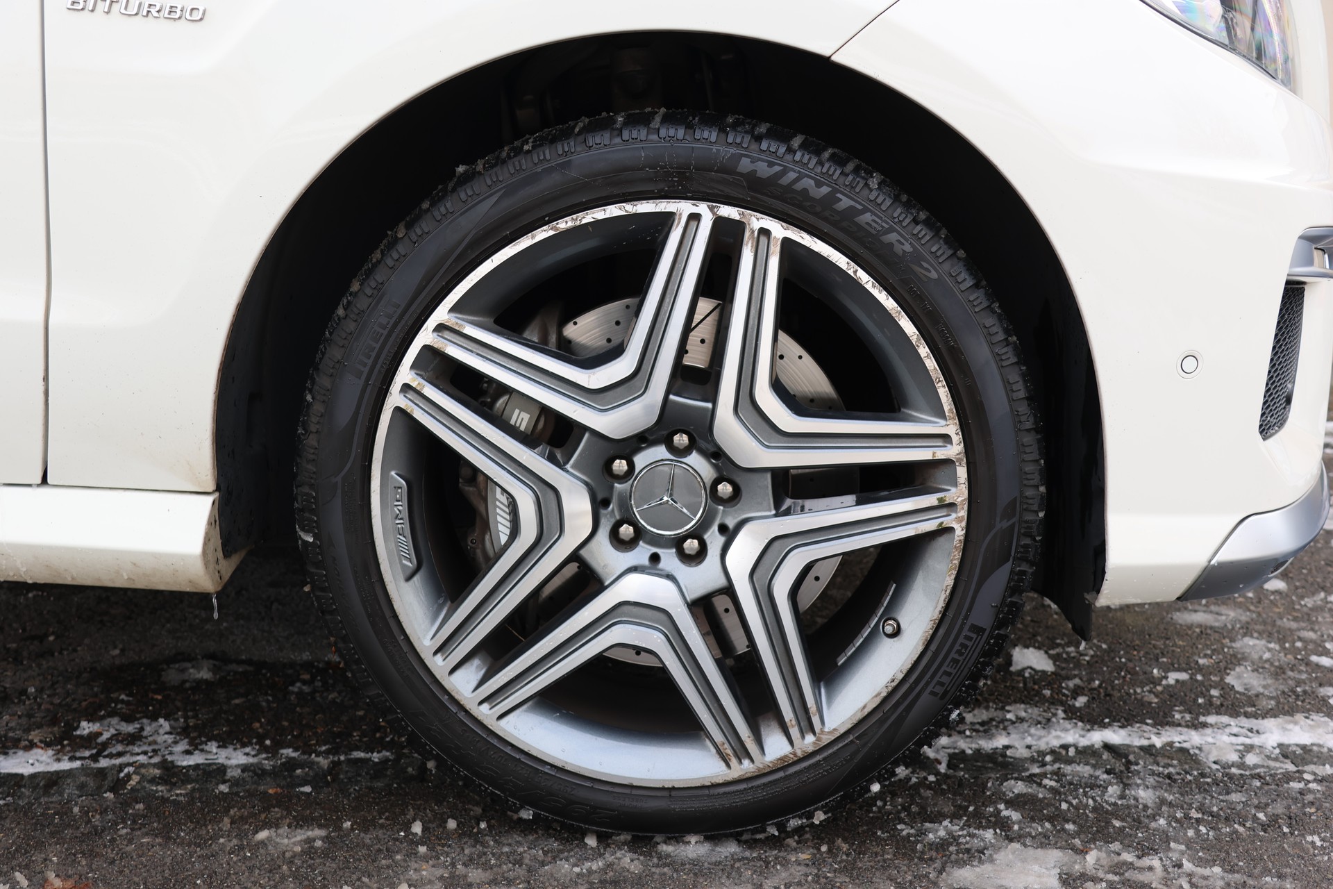 MERCEDES-BENZ ML 63 AMG Executive 4Matic Speedshift-image-4