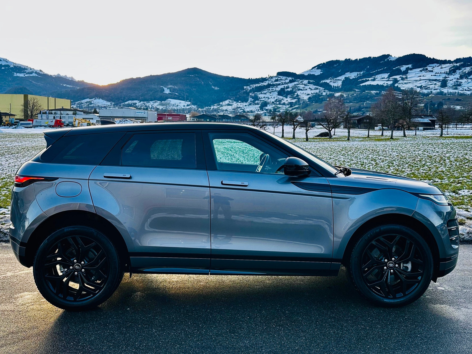 LAND ROVER Range Rover Evoque R-Dynamic P 200 HSE AT9-image-5