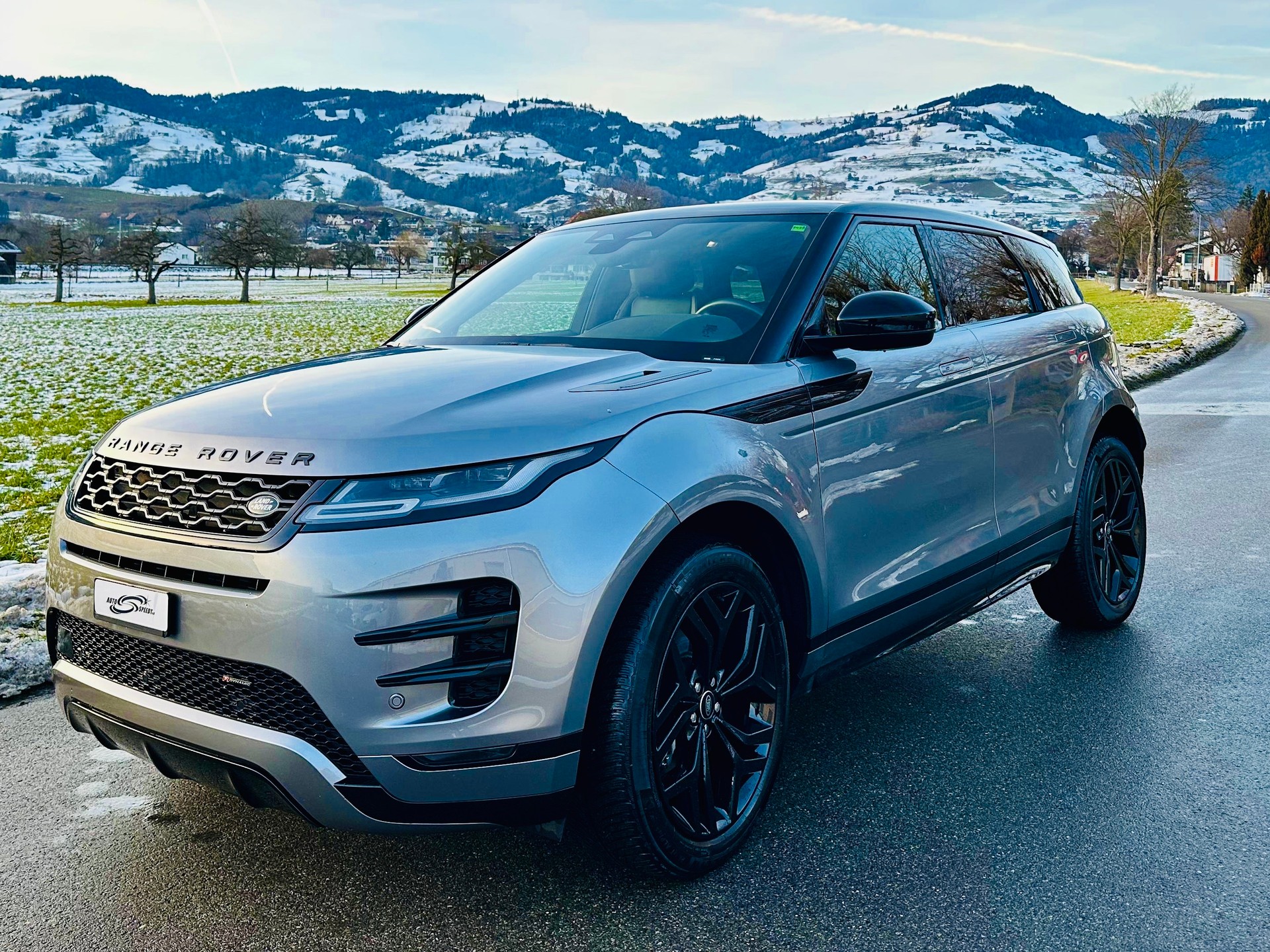 LAND ROVER Range Rover Evoque R-Dynamic P 200 HSE AT9