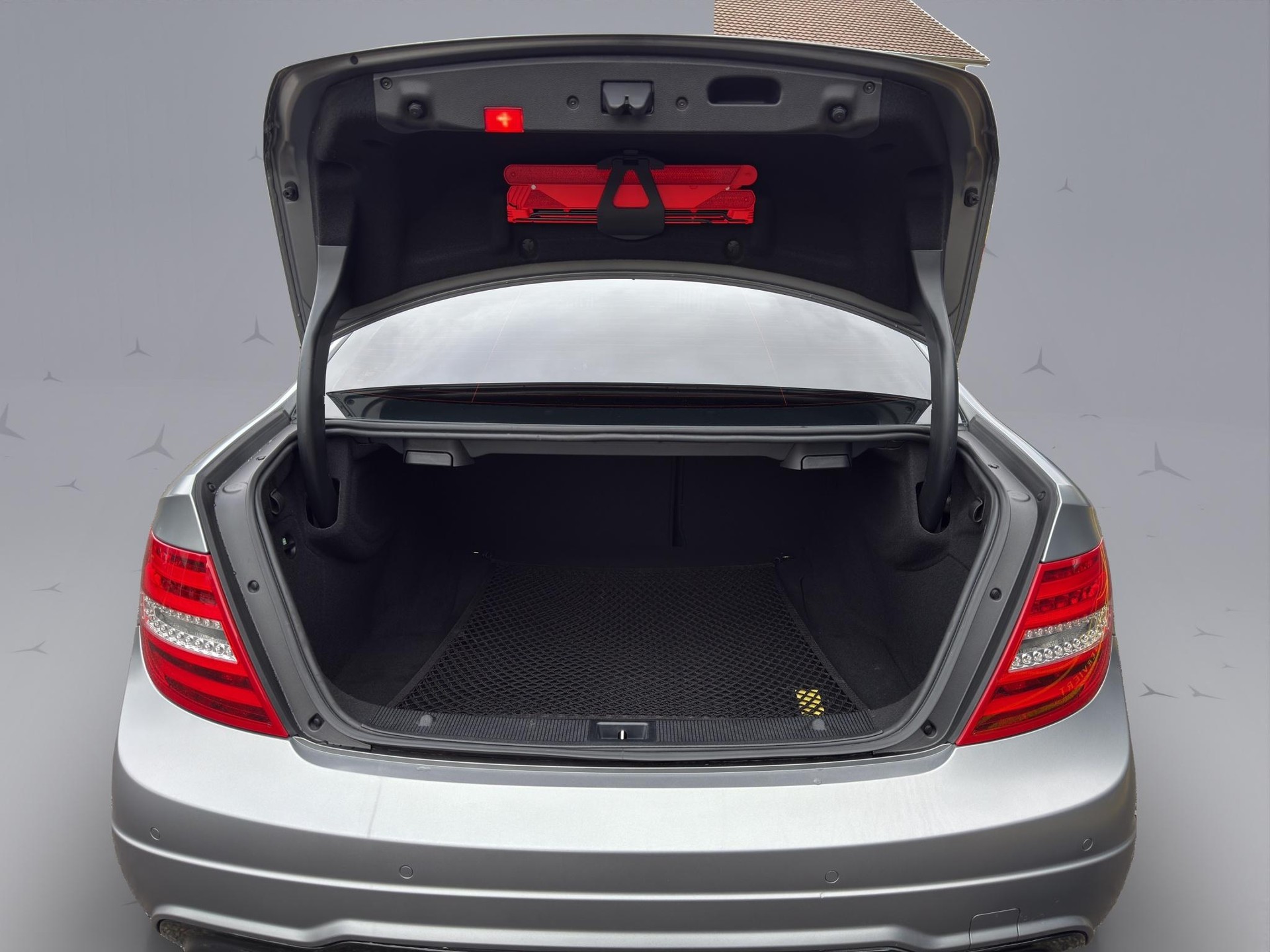 MERCEDES-BENZ C 63 V8 AMG Coupé 507 AMG Edition-image-18