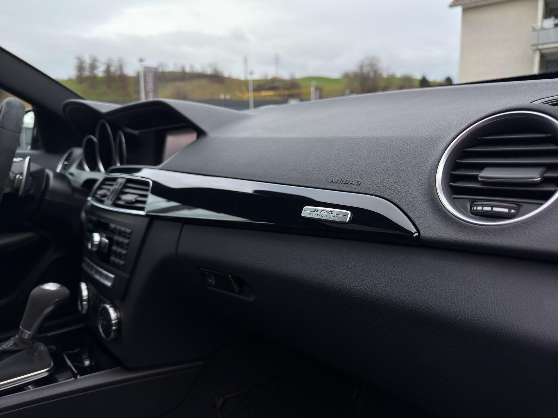 MERCEDES-BENZ C 63 V8 AMG Coupé 507 AMG Edition-image-23