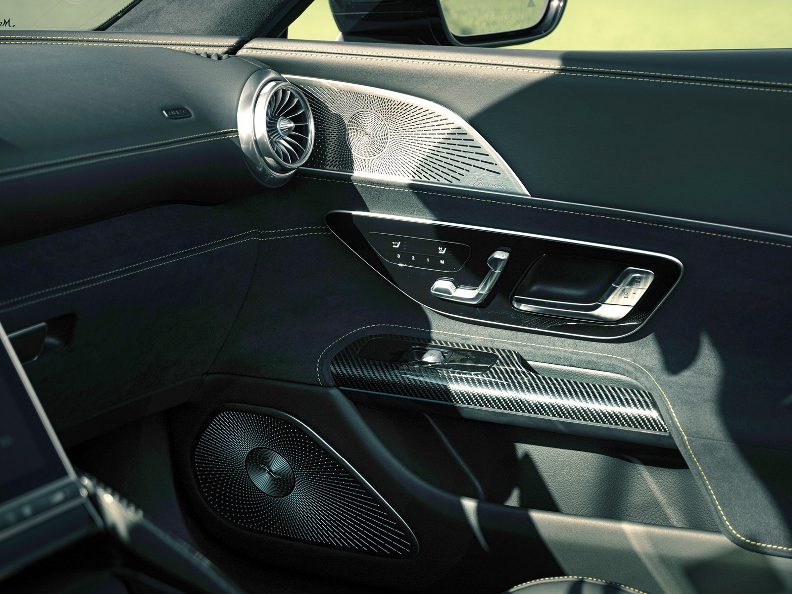 MERCEDES-BENZ SL 63 AMG+ Executive Edition-image-13