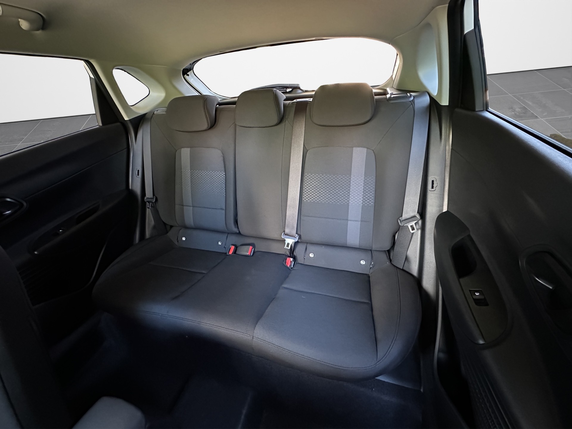 HYUNDAI i20 1.0 T-GDi Amplia DCT-image-11