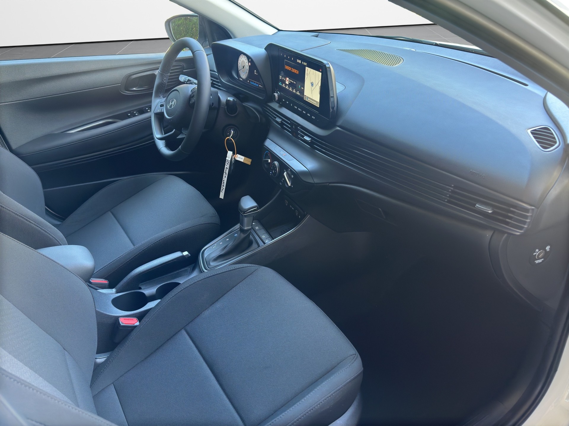 HYUNDAI i20 1.0 T-GDi Amplia DCT-image-23