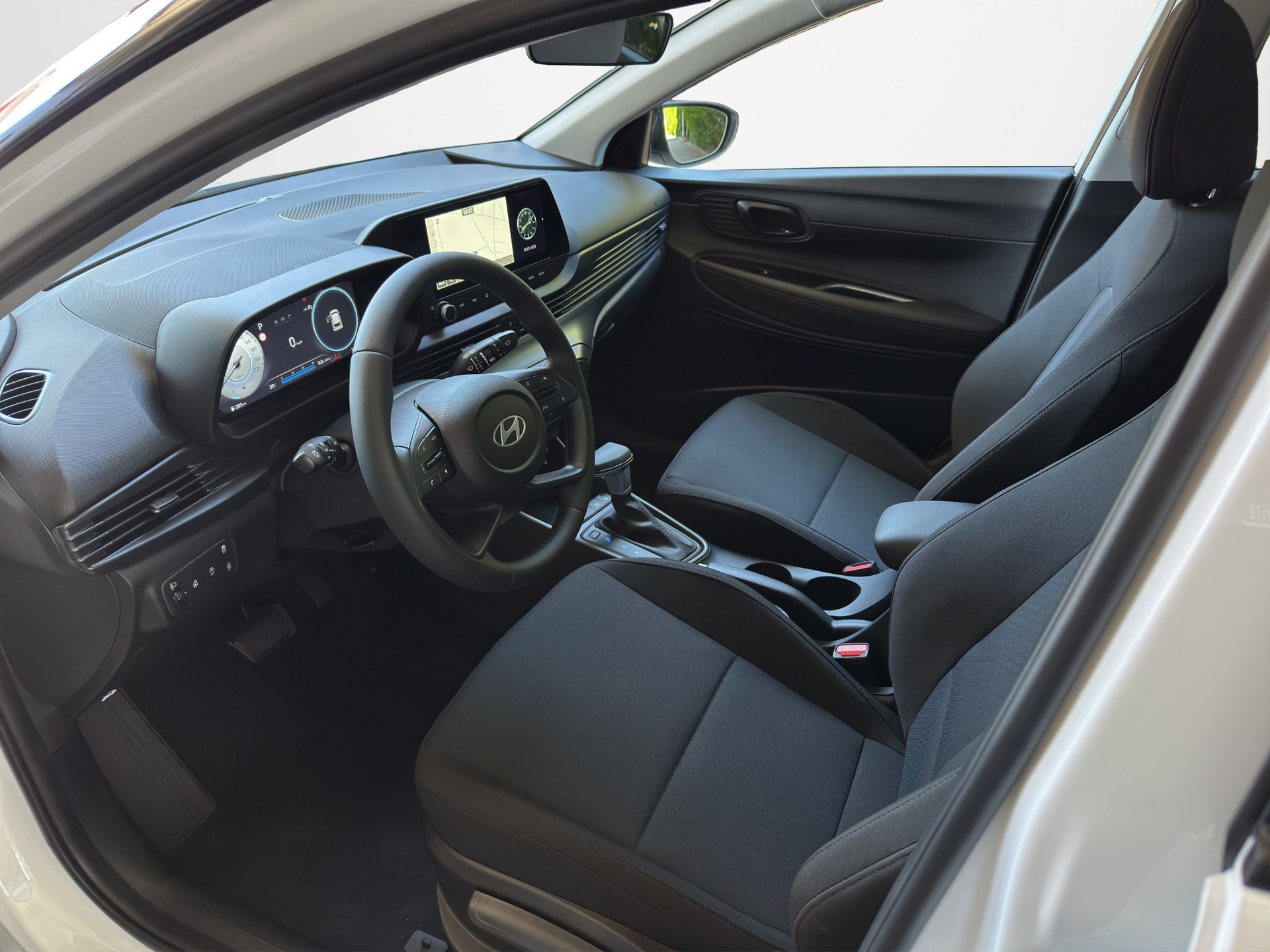 HYUNDAI i20 1.0 T-GDi Amplia DCT-image-8