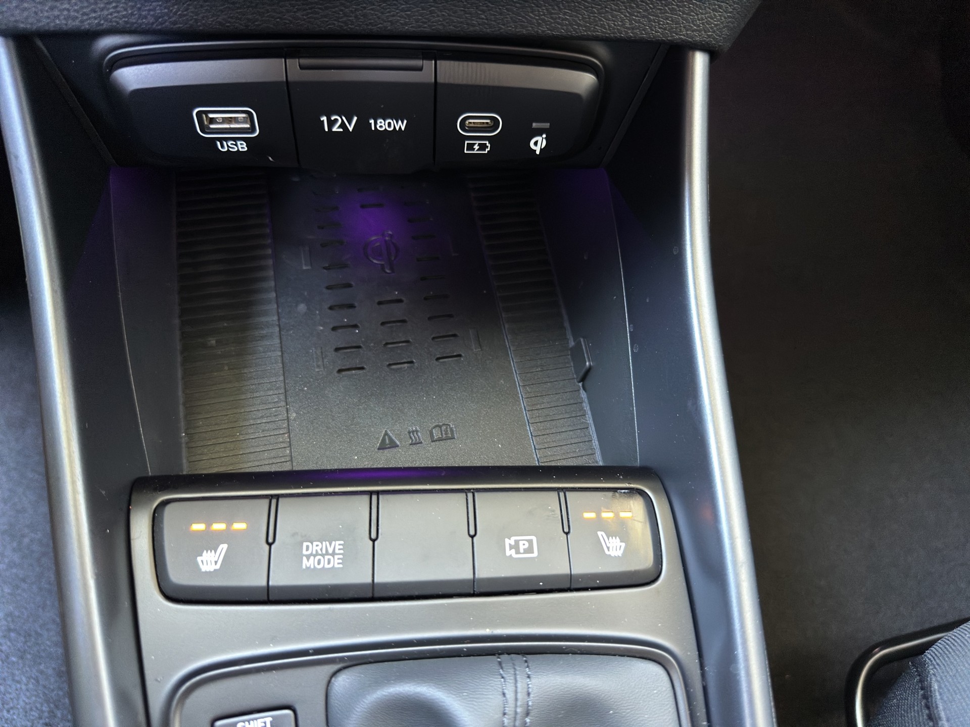 HYUNDAI i20 1.0 T-GDi Amplia DCT-image-17