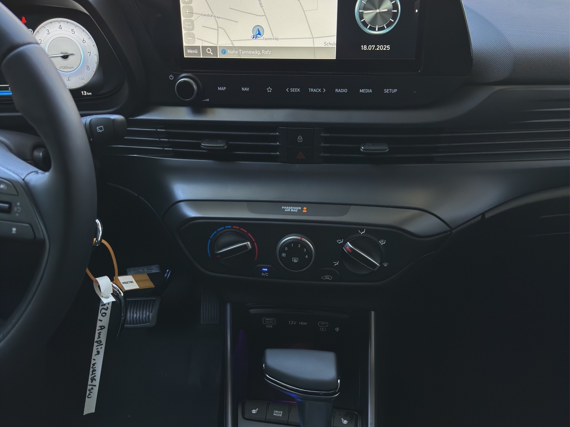 HYUNDAI i20 1.0 T-GDi Amplia DCT-image-13