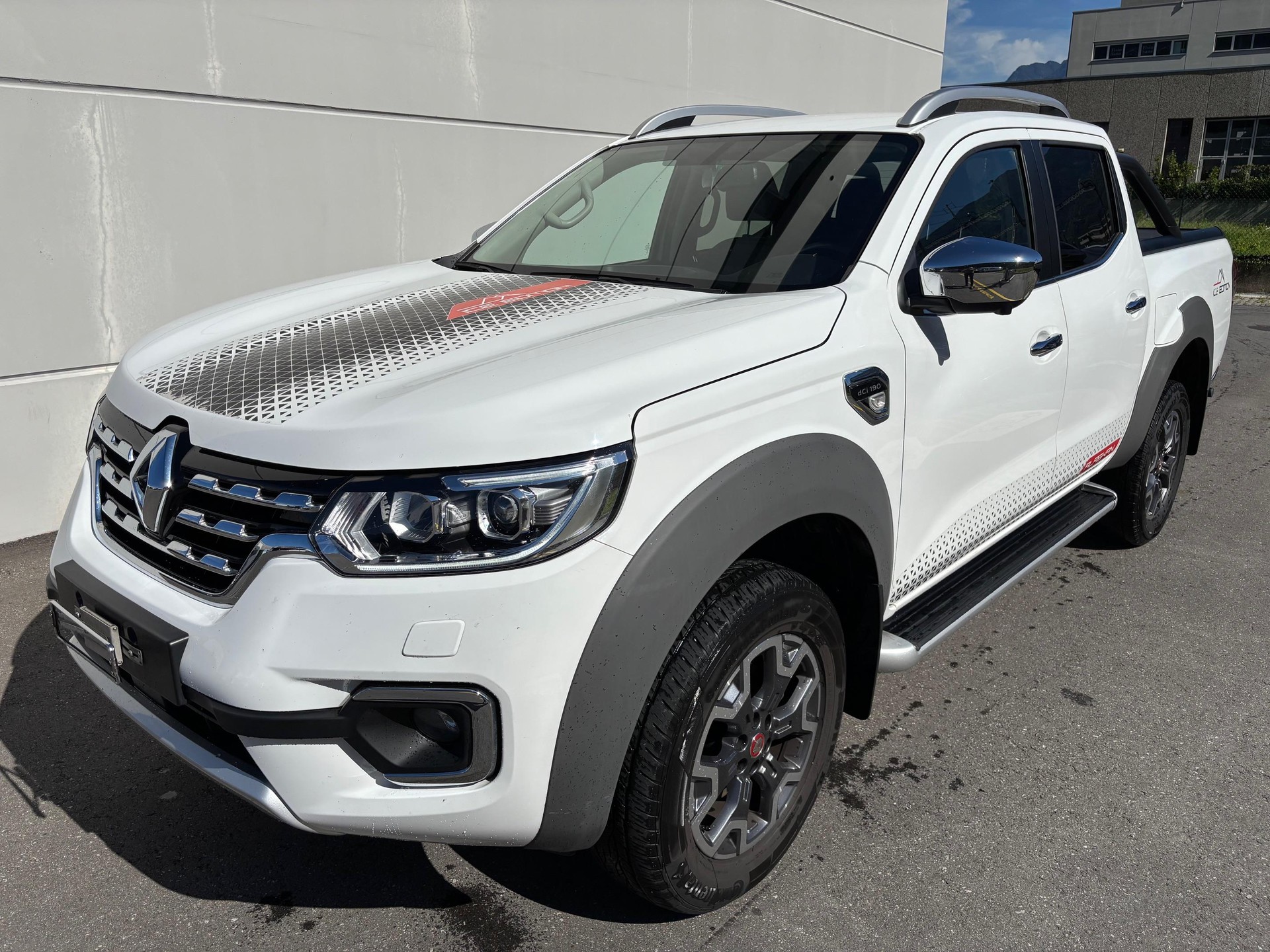 RENAULT Alaskan Pick-up 2.3 dCi 190 TwinTurbo ICE 4x4-image-2
