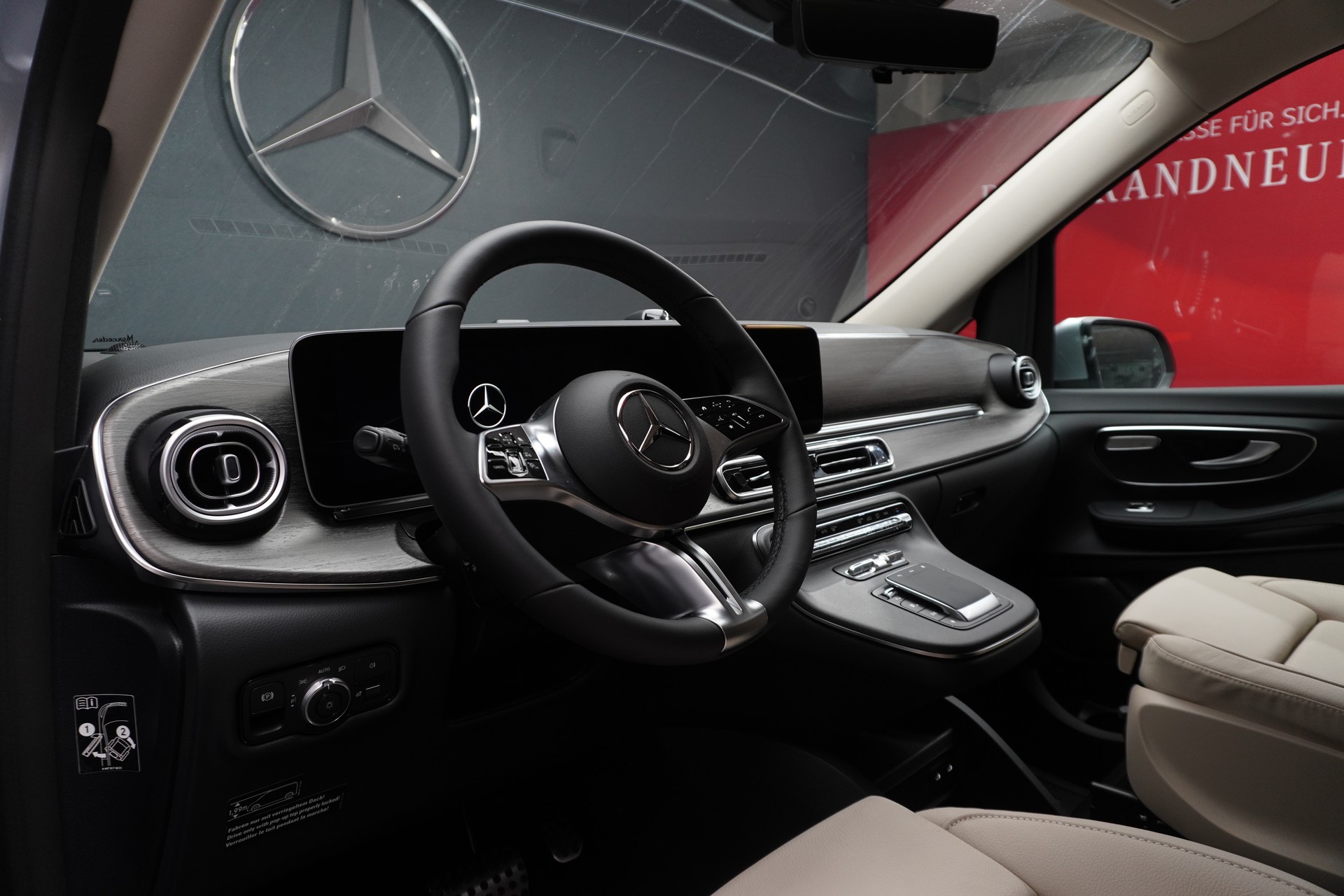 MERCEDES-BENZ Marco Polo 300 d 4M A-image-3