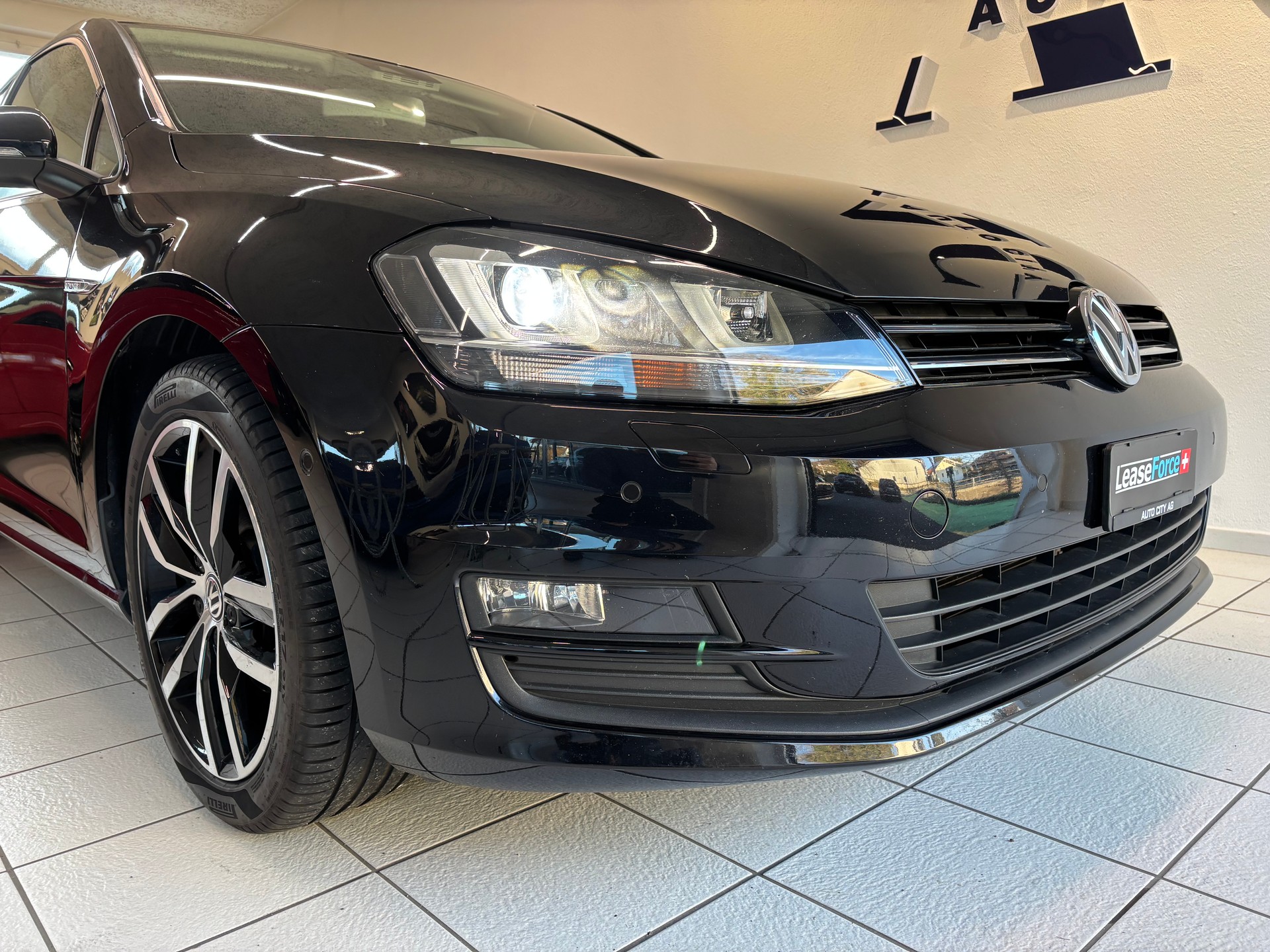VW Golf 1.4 TSI Lounge DSG-image-5
