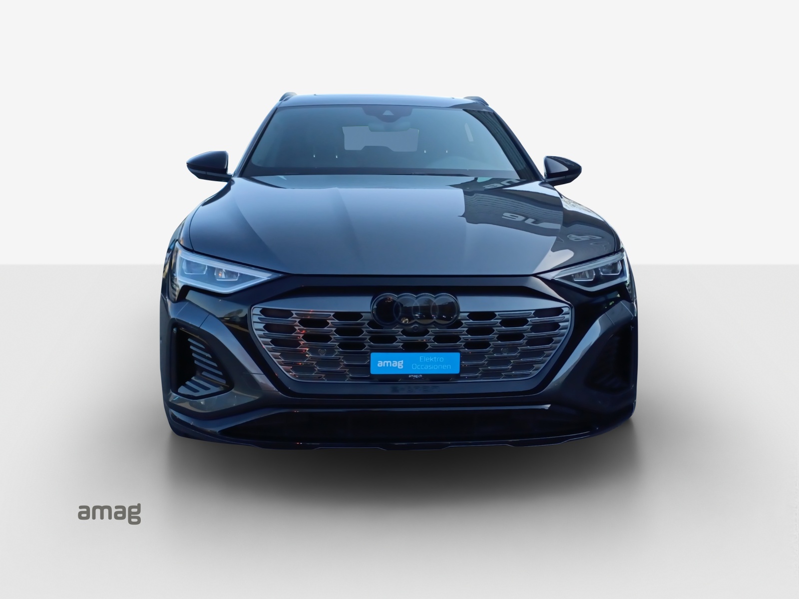 AUDI Q8 Sportback 55 e-tron Black Edition quattro-image-7