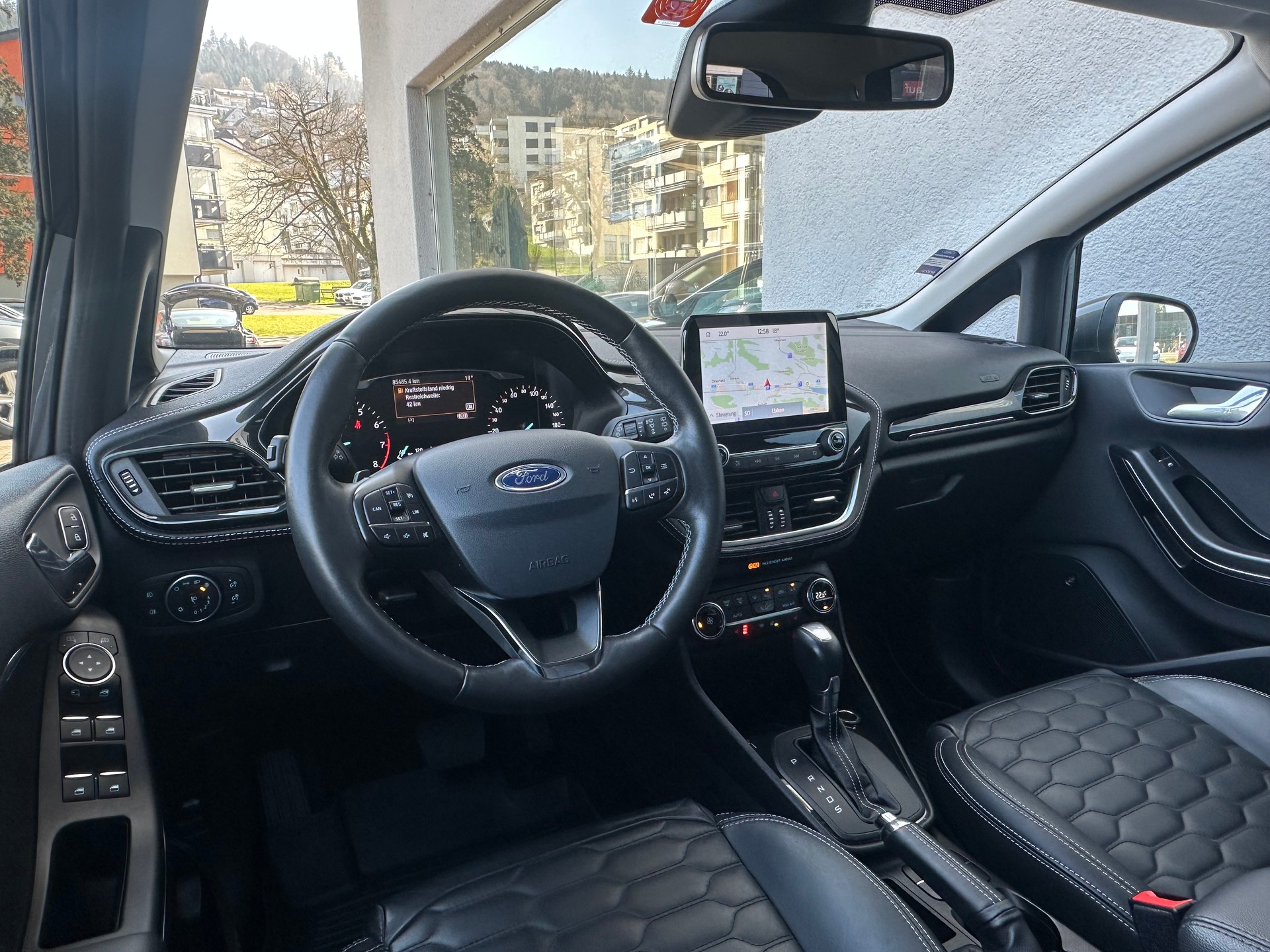 FORD Fiesta 1.0 SCTi Vignale Automat-image-10