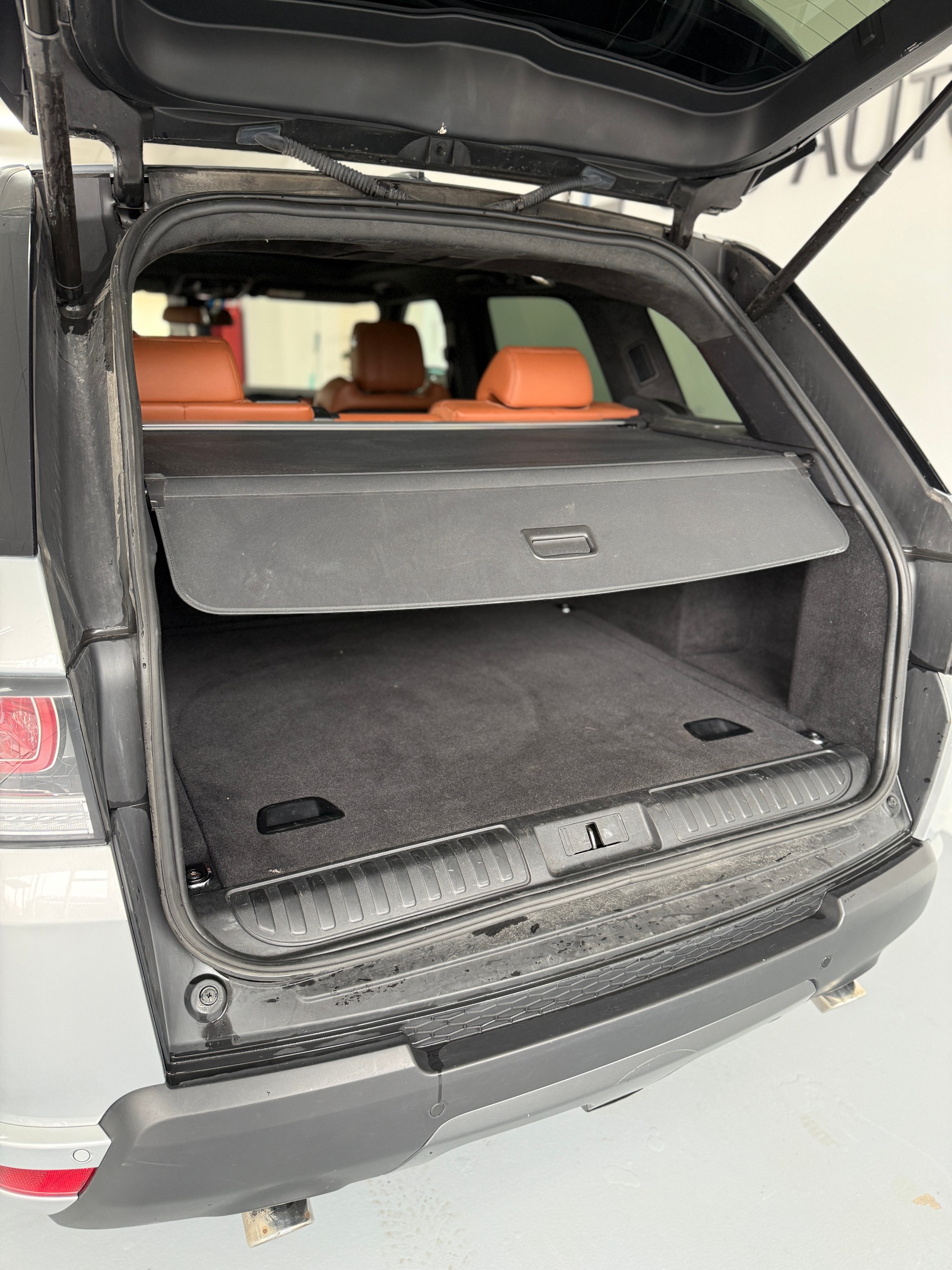 LAND ROVER Range Rover Sport 4.4 SDV8 Autobiography Dynamic A-image-15