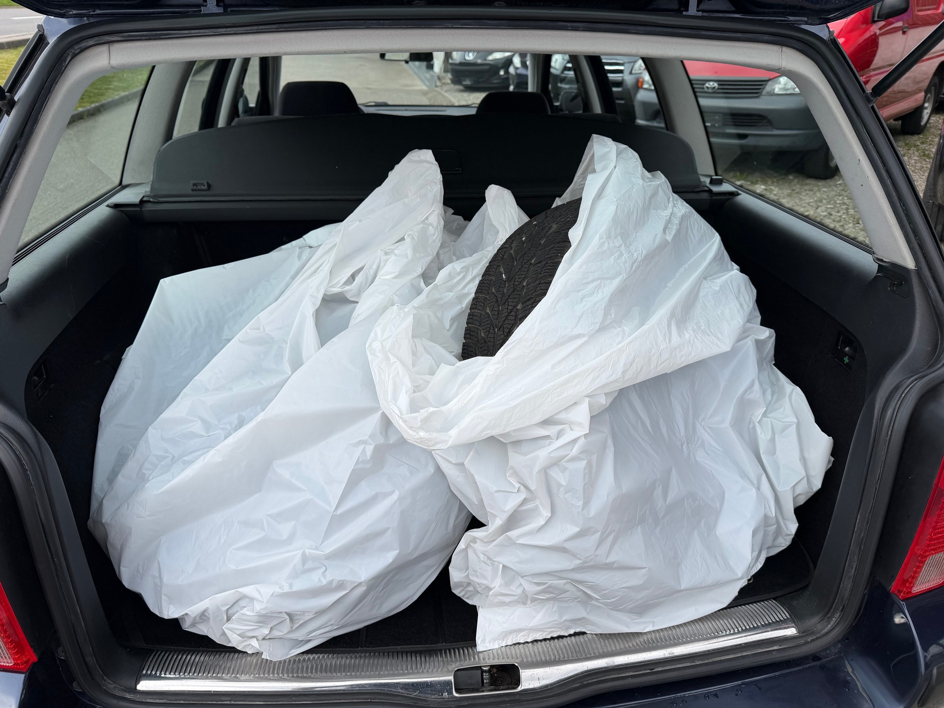 VW Passat Variant 1.8 Comfortline Automat-image-9