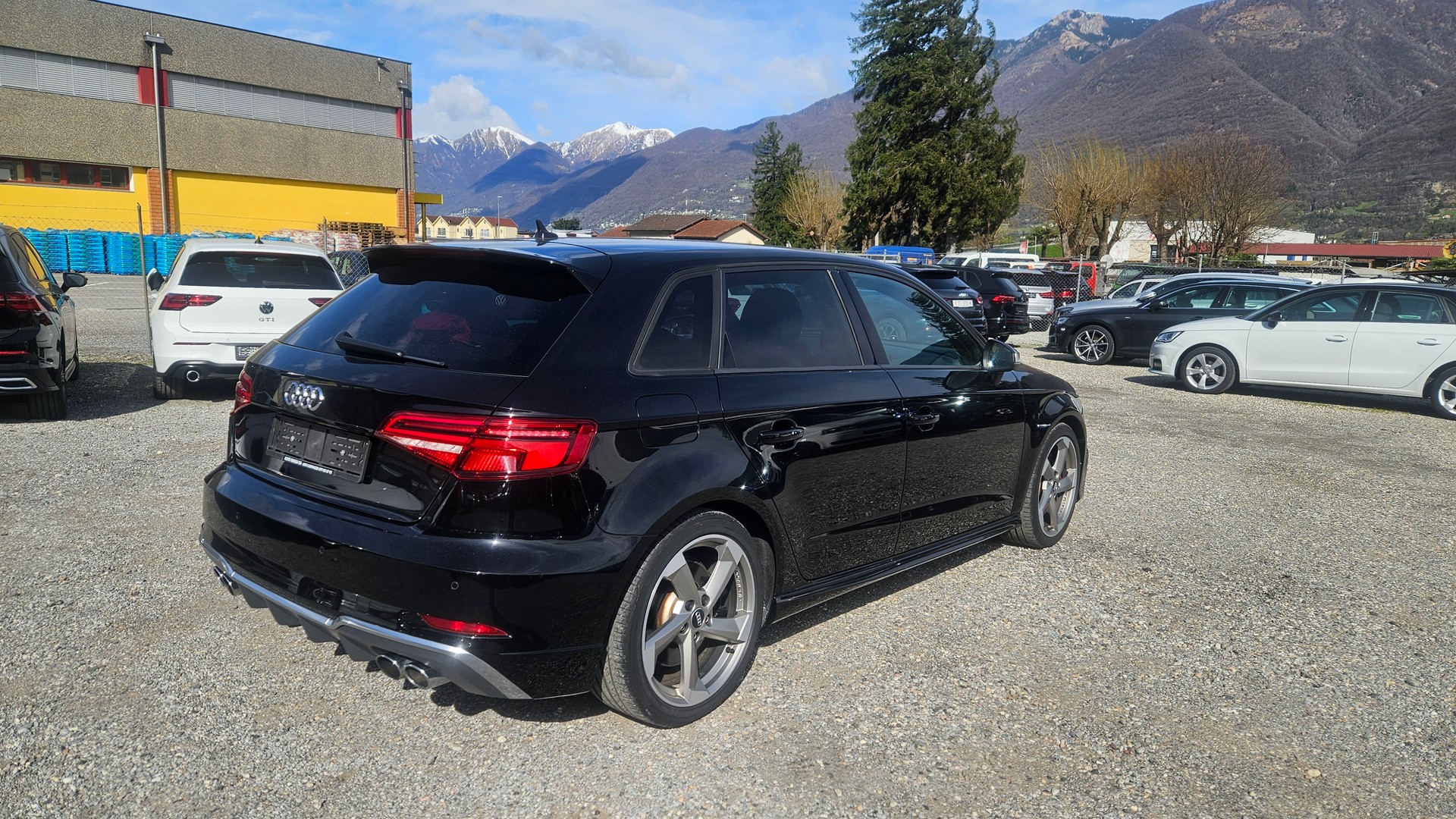 AUDI S3 Sportback 2.0 TFSI quattro S-tronic-image-3
