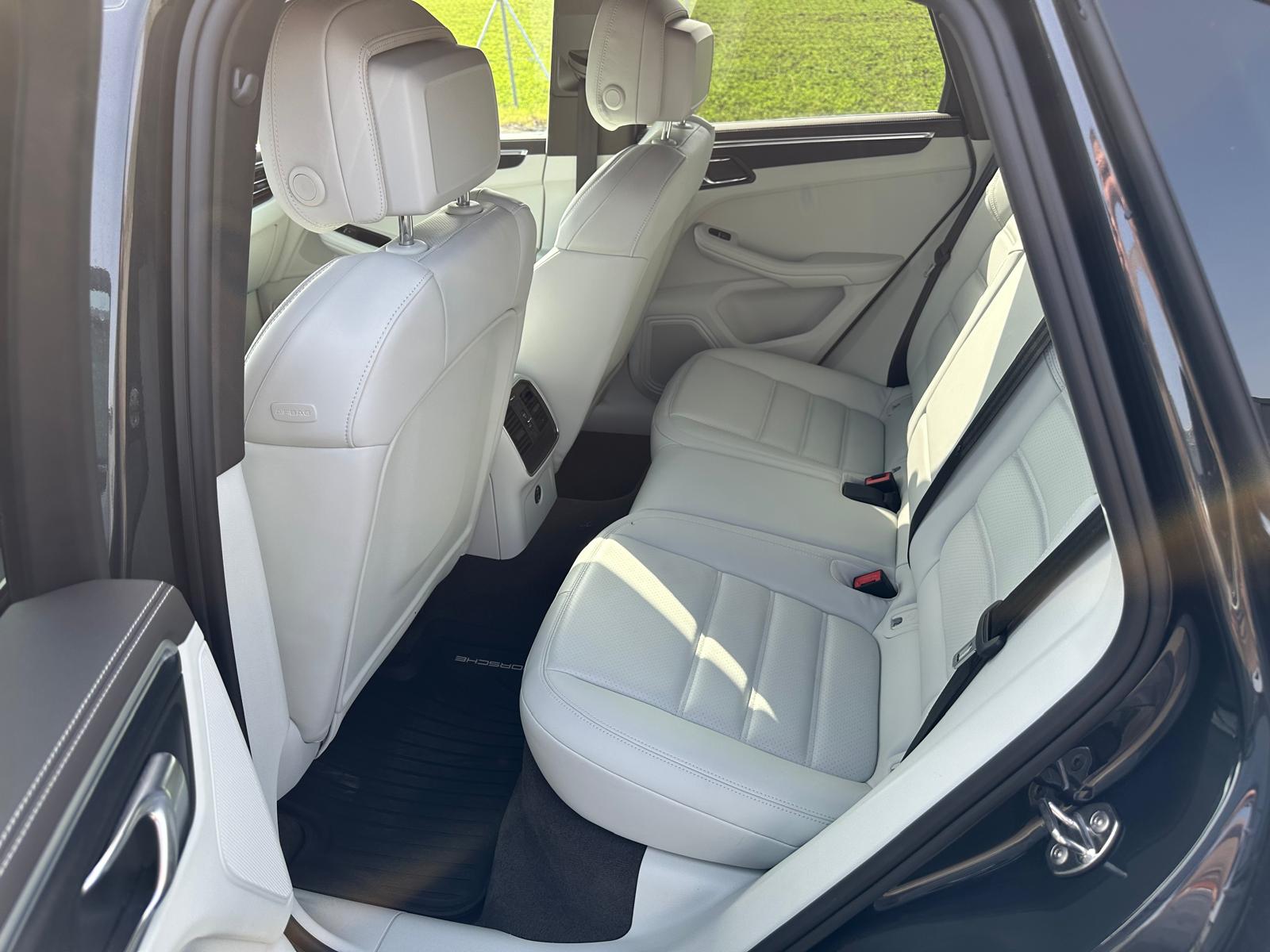 PORSCHE Macan GTS PDK-image-11