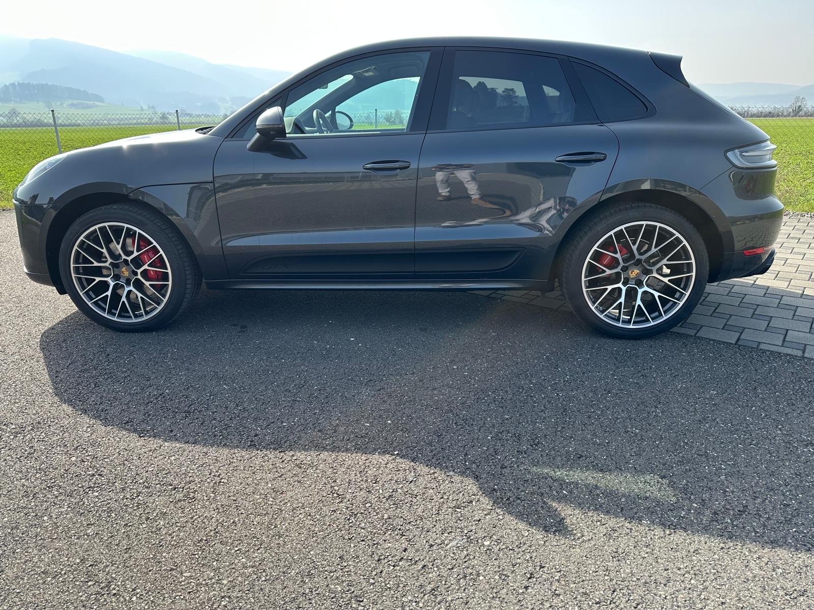 PORSCHE Macan GTS PDK-image-3