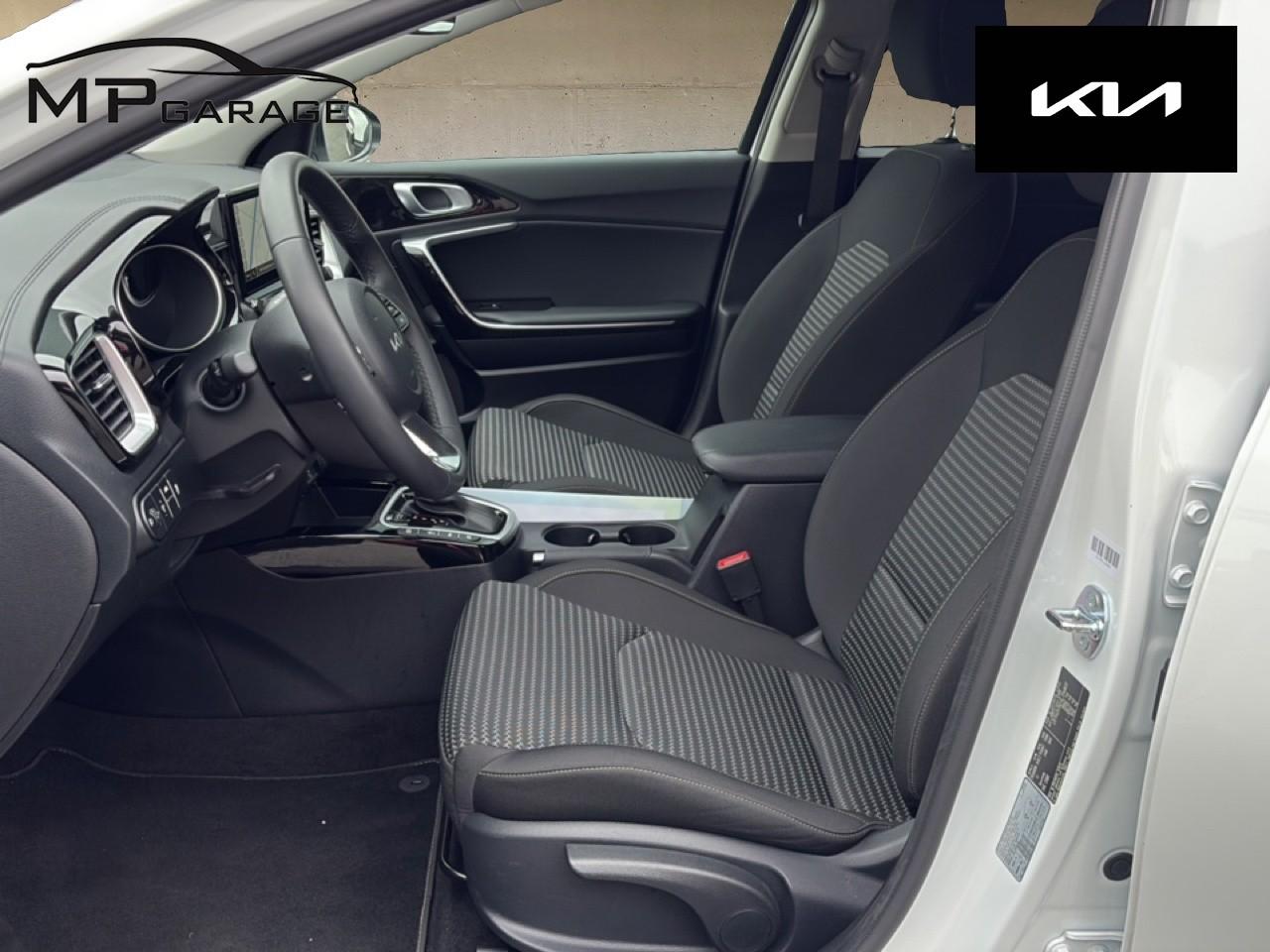 KIA Ceed 1.5 T-GDi MHEV Power-image-12