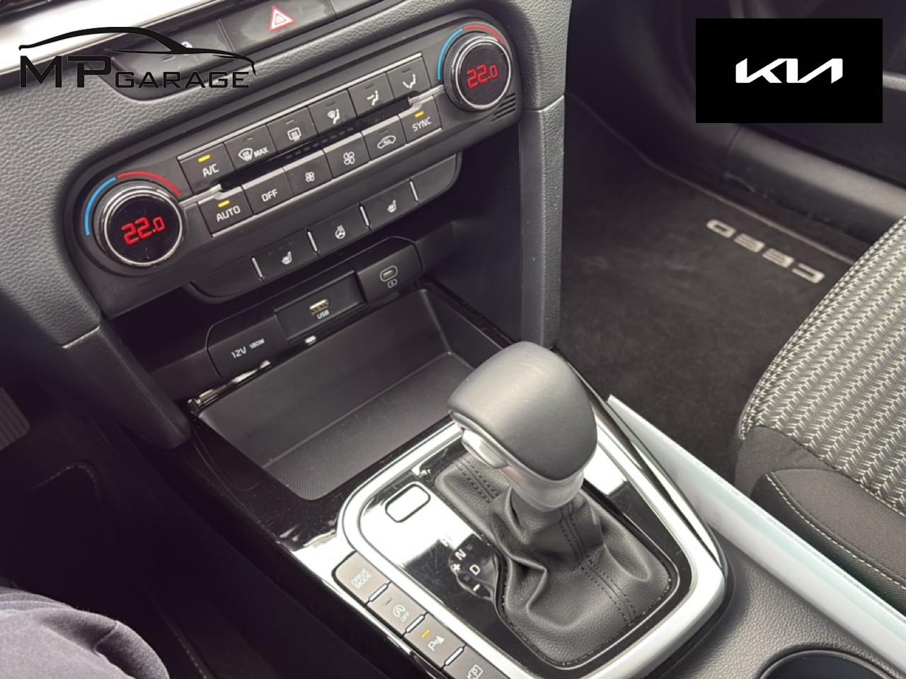 KIA Ceed 1.5 T-GDi MHEV Power-image-11